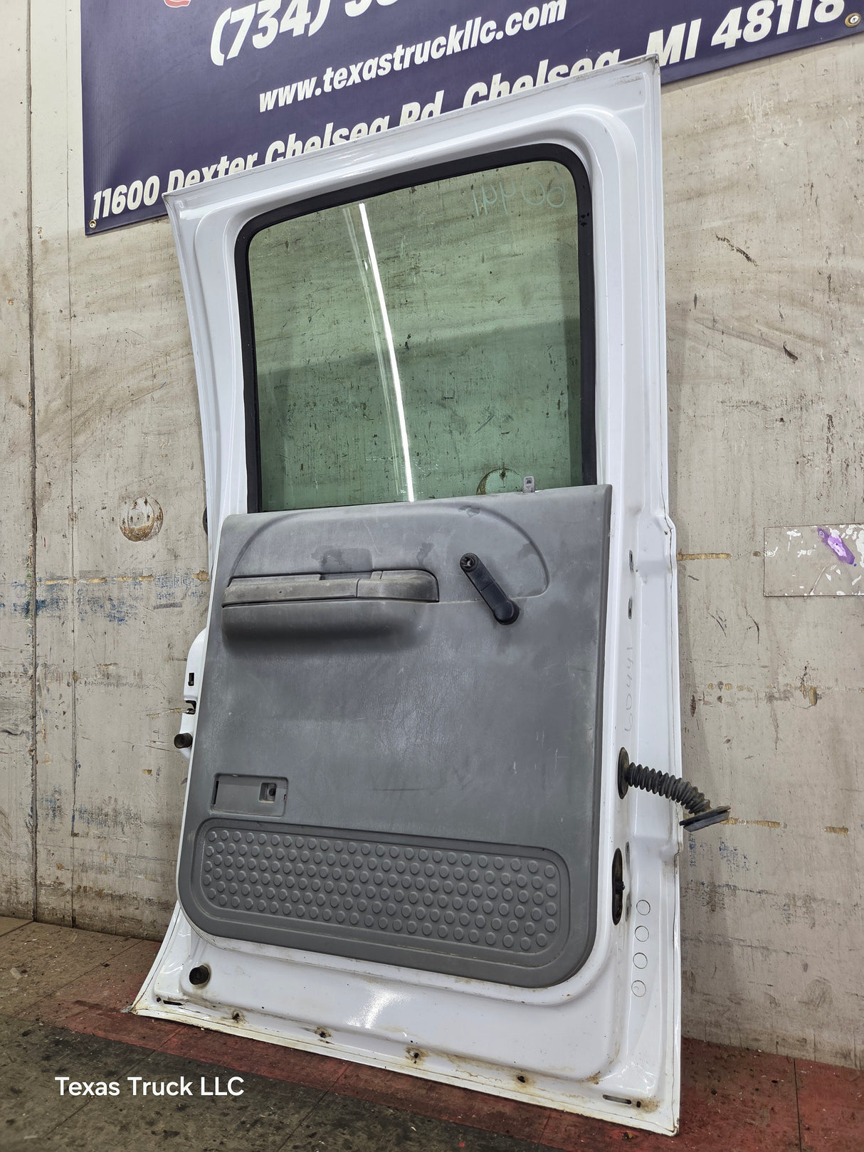 1999-2011 Ford Super Duty LH Driver Side Rear Crew Cab Door F250 F350 F450 F550