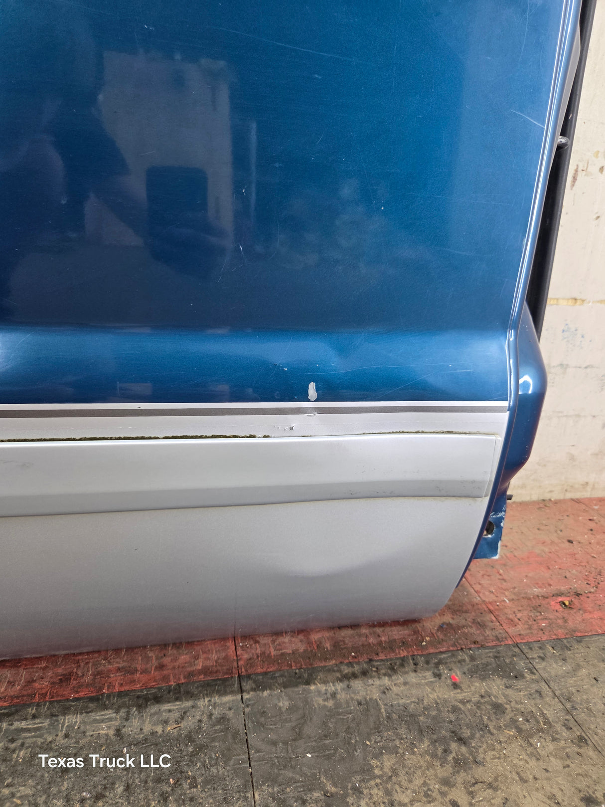 1999-2007 Ford Super Duty F250 F350 F450 F550 RH Extended Cab Passenger Rear Door