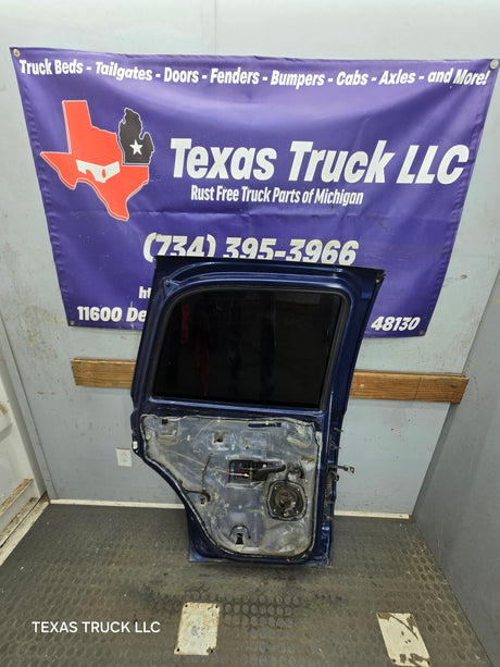 2001-2006 Chevrolet Tahoe / GMC Yukon 1500 2500HD Rear Driver Side Rear Door LH