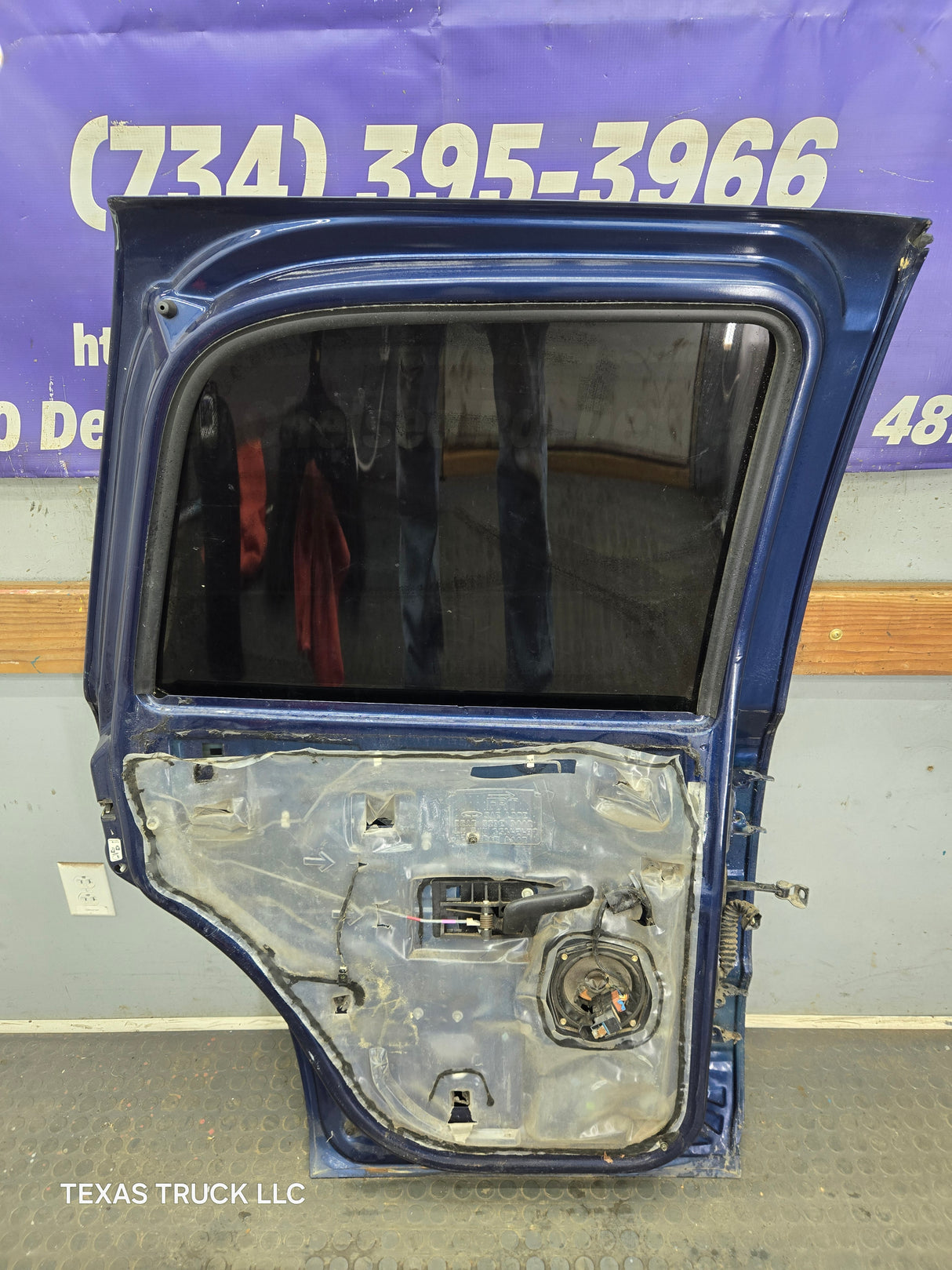 2001-2006 Chevrolet Tahoe / GMC Yukon 1500 2500HD Rear Driver Side Rear Door LH