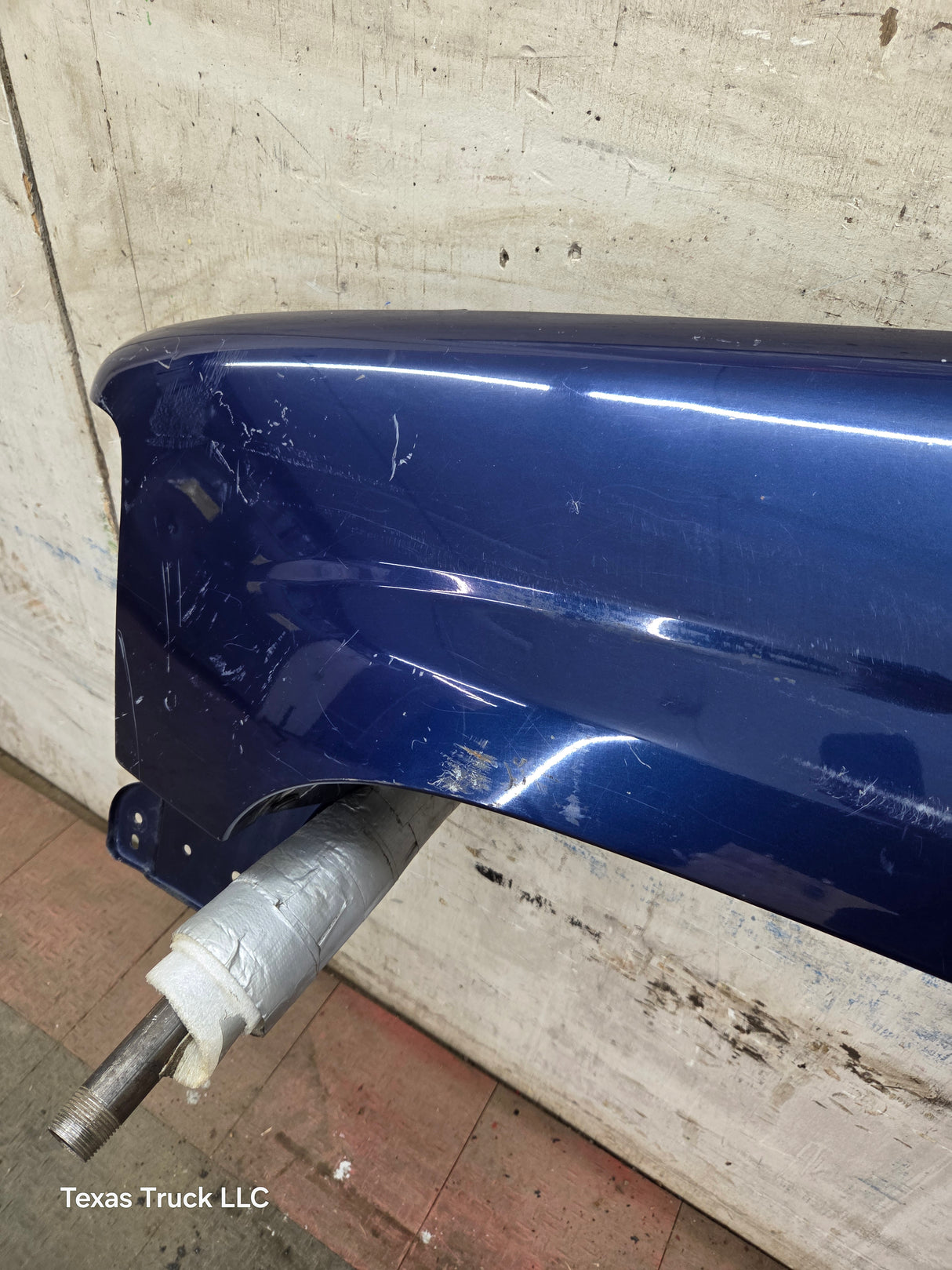 1999-2002 Chevrolet Silverado / Tahoe / Suburban 1500 2500 3500 HD LH Driver Side Front Fender