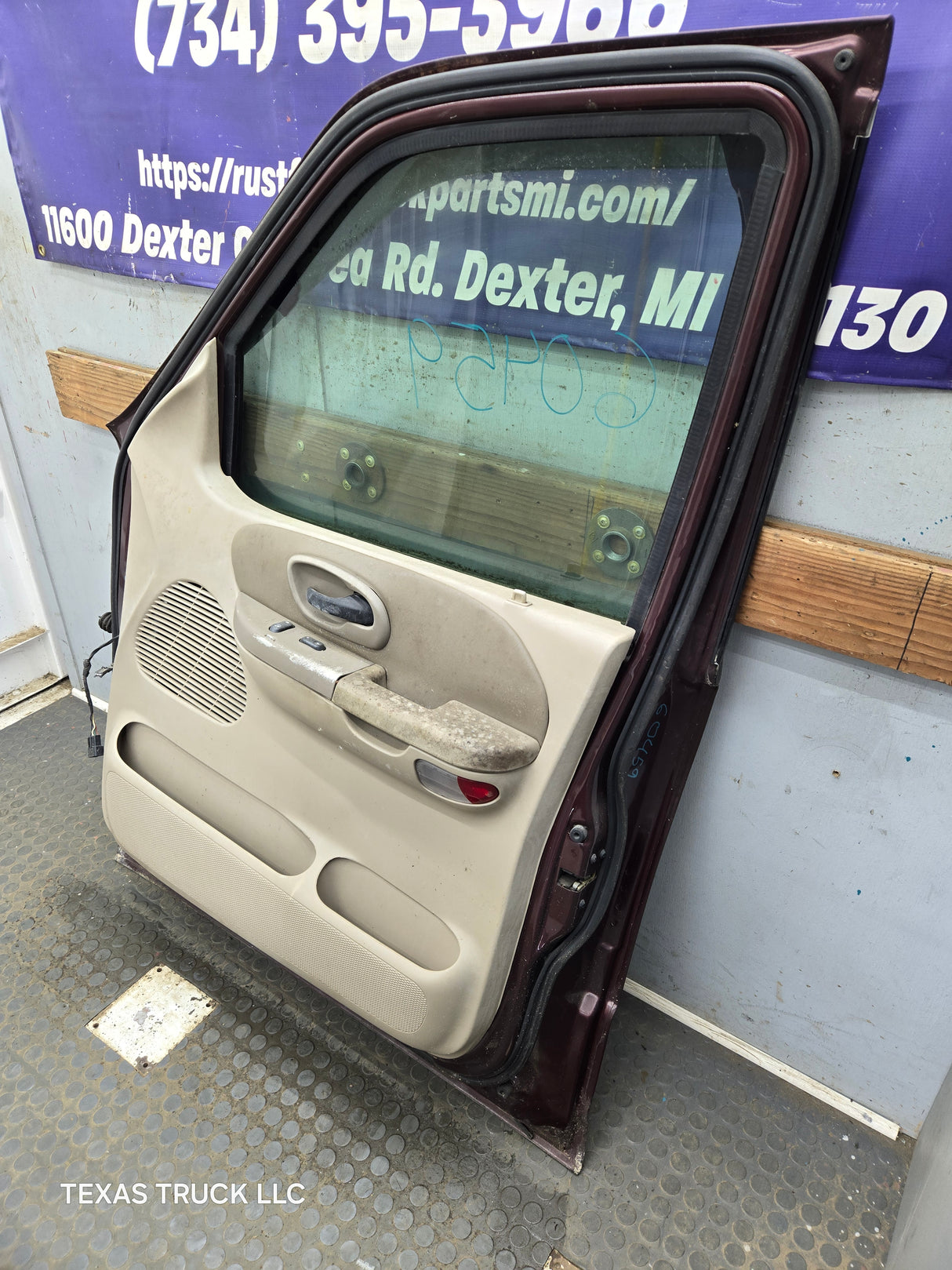 1997-2003 Ford F150 Crew Cab Passenger Side RH Front Door