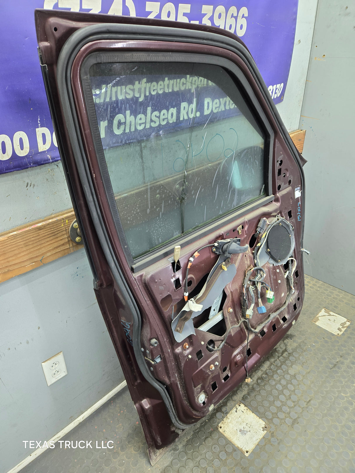 1997-2003 Ford F150 Crew Cab Driver Side LH Front Door