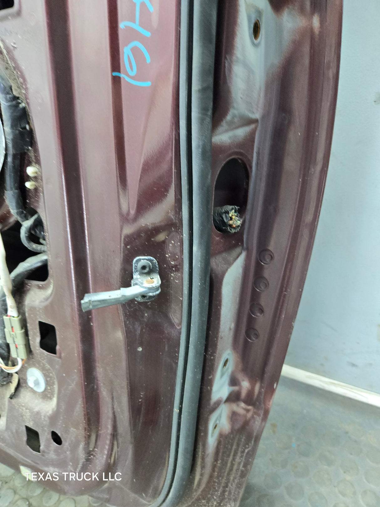 1997-2003 Ford F150 Crew Cab Driver Side LH Front Door