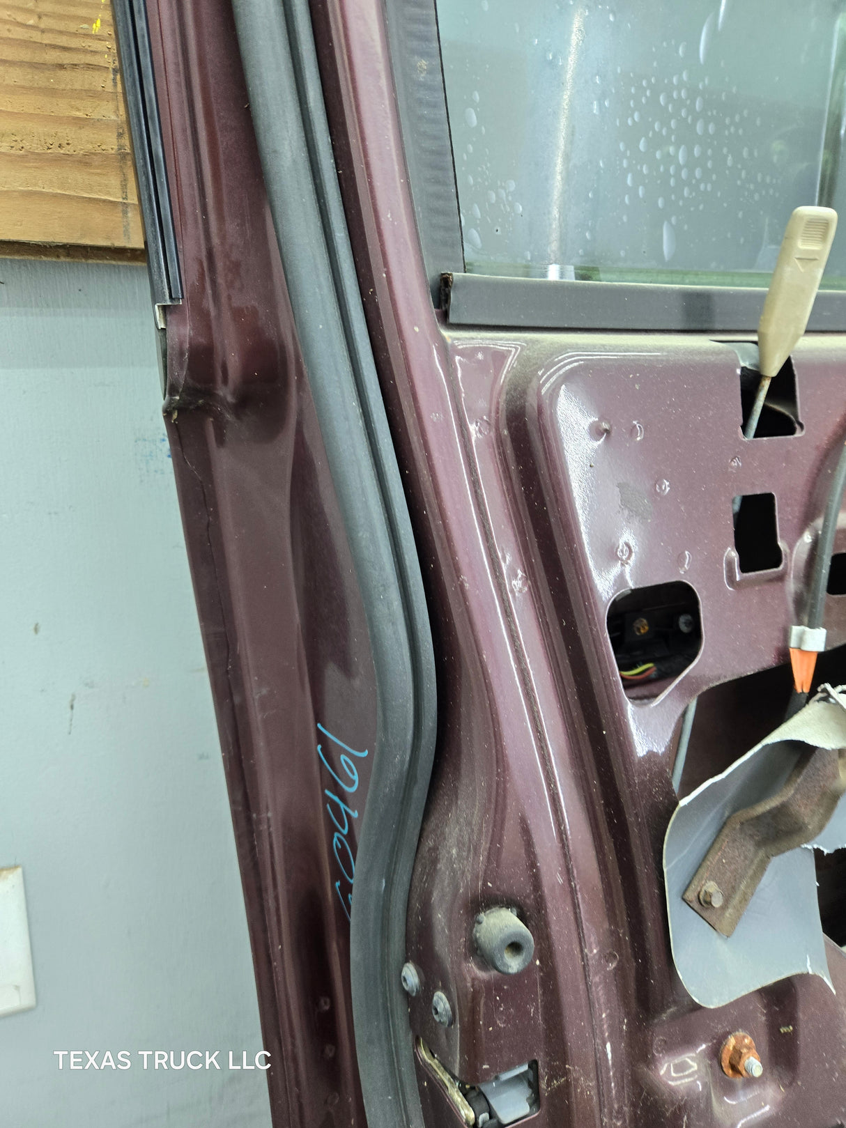 1997-2003 Ford F150 Crew Cab Driver Side LH Front Door