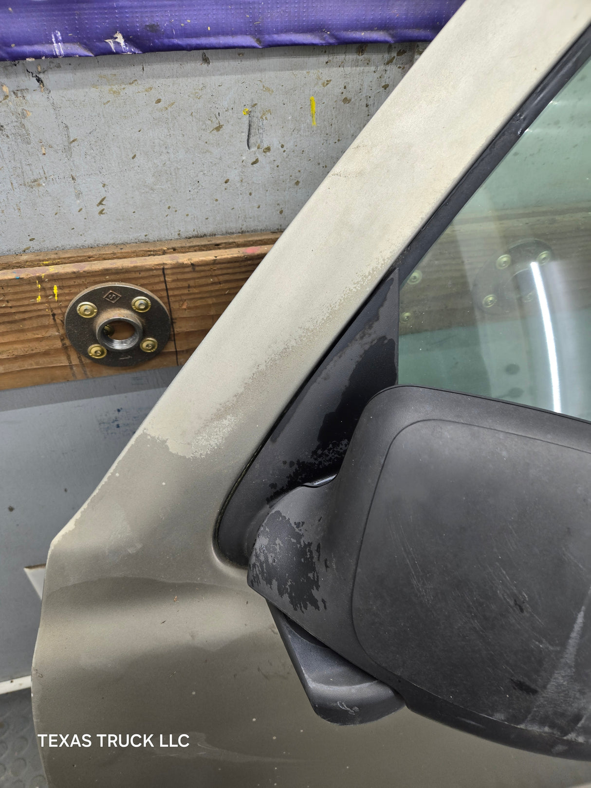 1999-2006 Chevrolet Silverado / GMC Sierra 1500 2500 3500 HD Front Driver Side Door LH