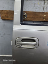 1999-2006 Chevrolet Silverado / GMC Sierra 1500 2500 3500 HD Front Passenger Side Door RH