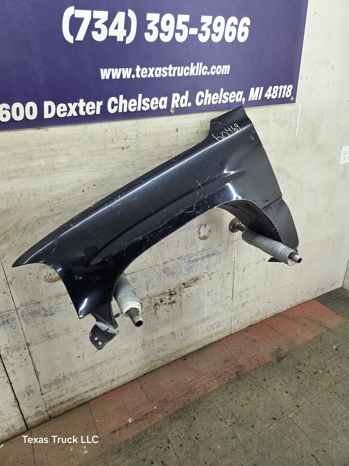 1999-2002 Chevrolet Silverado / Tahoe / Suburban 1500 2500 3500 HD LH Driver Side Front Fender
