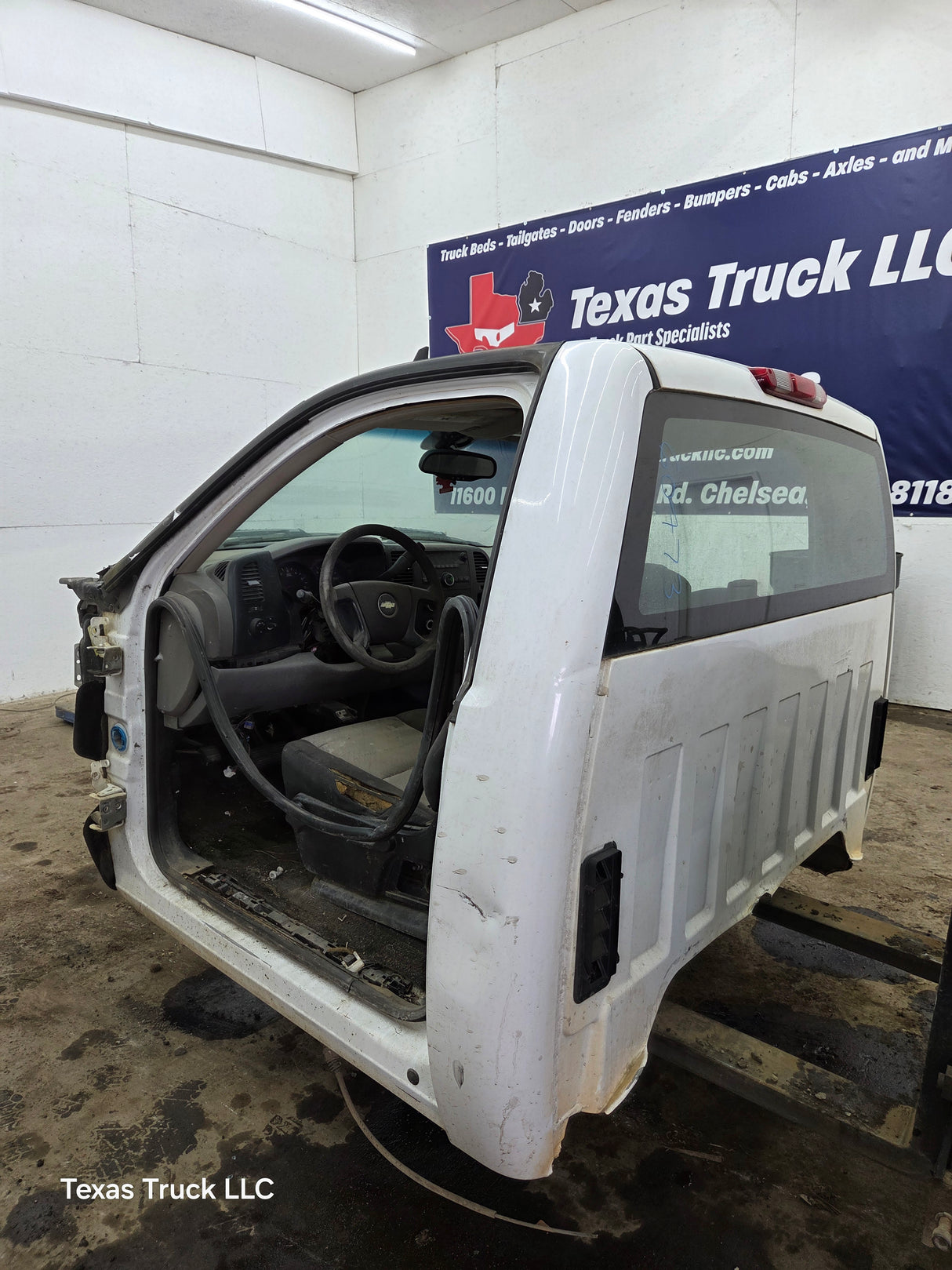2007-2013 Chevrolet Silverado / GMC Sierra 1500 2500 3500 HD Regular Cab