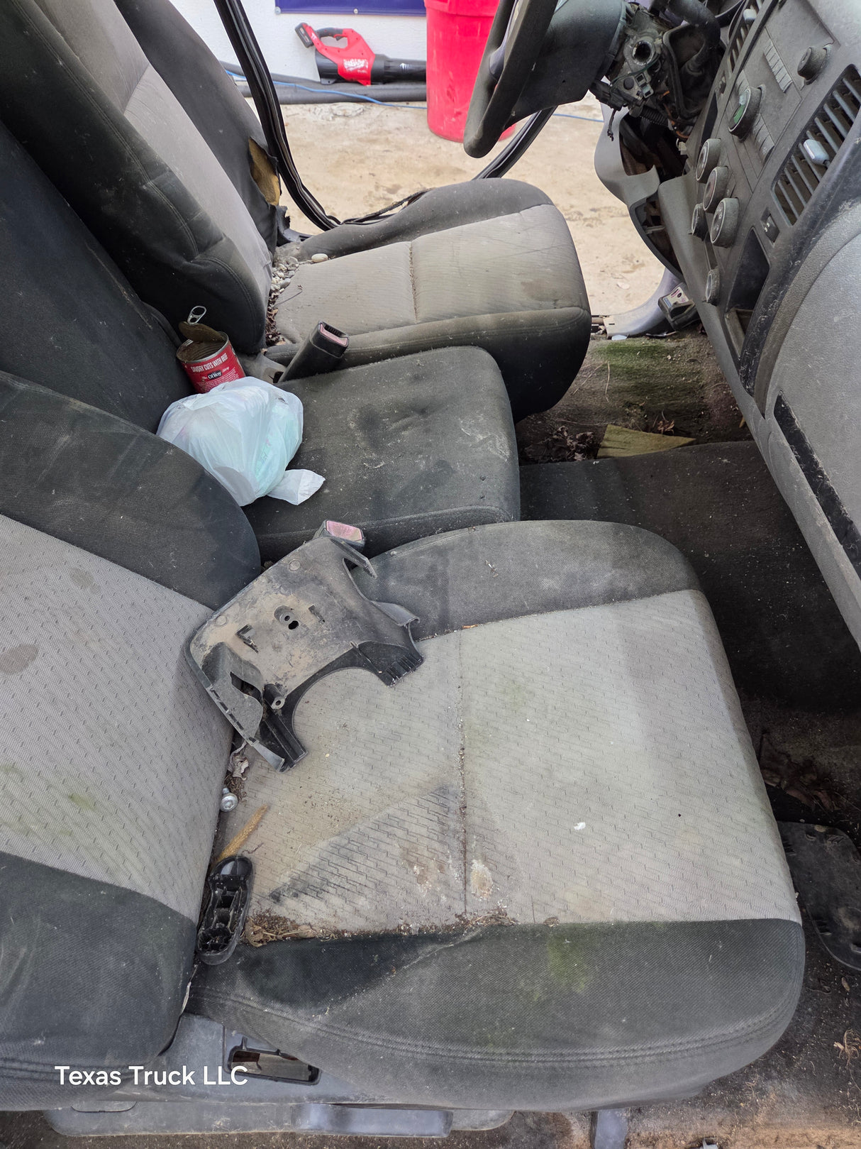 2007-2013 Chevrolet Silverado / GMC Sierra 1500 2500 3500 HD Regular Cab