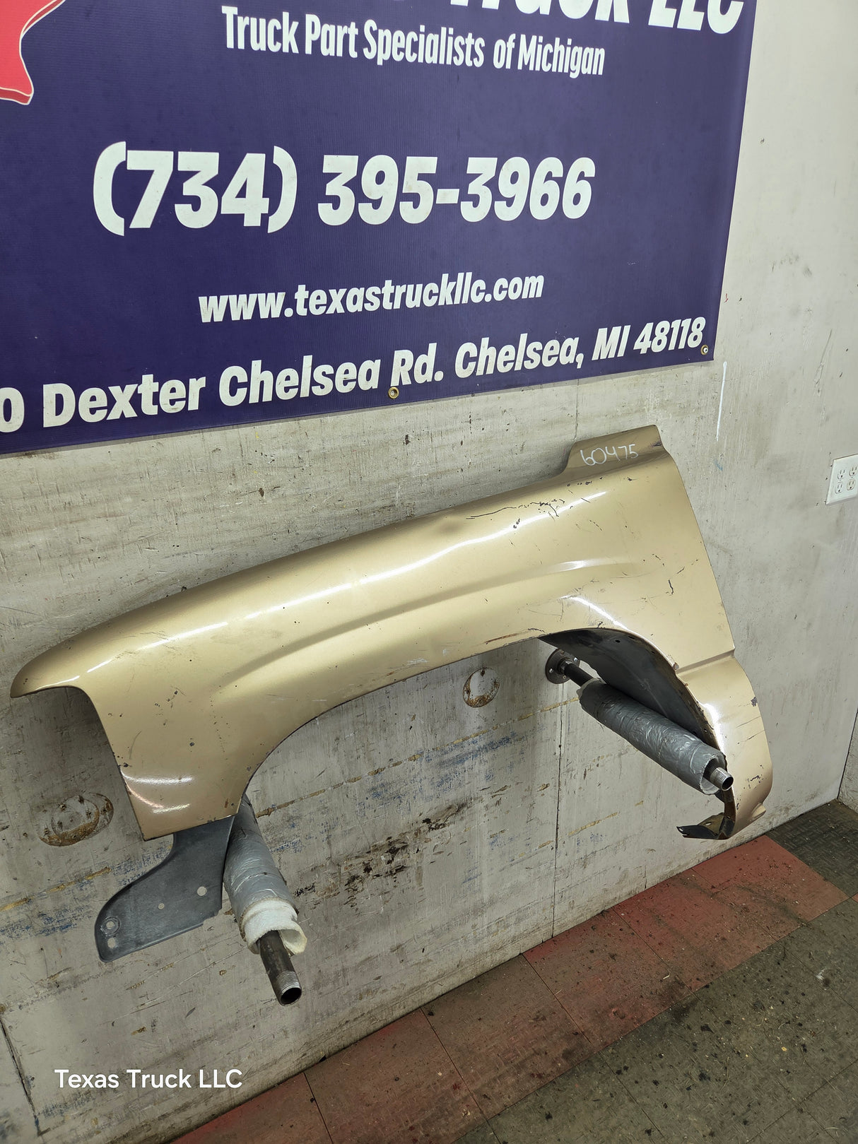 1999-2002 Chevrolet Silverado / Tahoe / Suburban 1500 2500 3500 HD LH Driver Side Front Fender