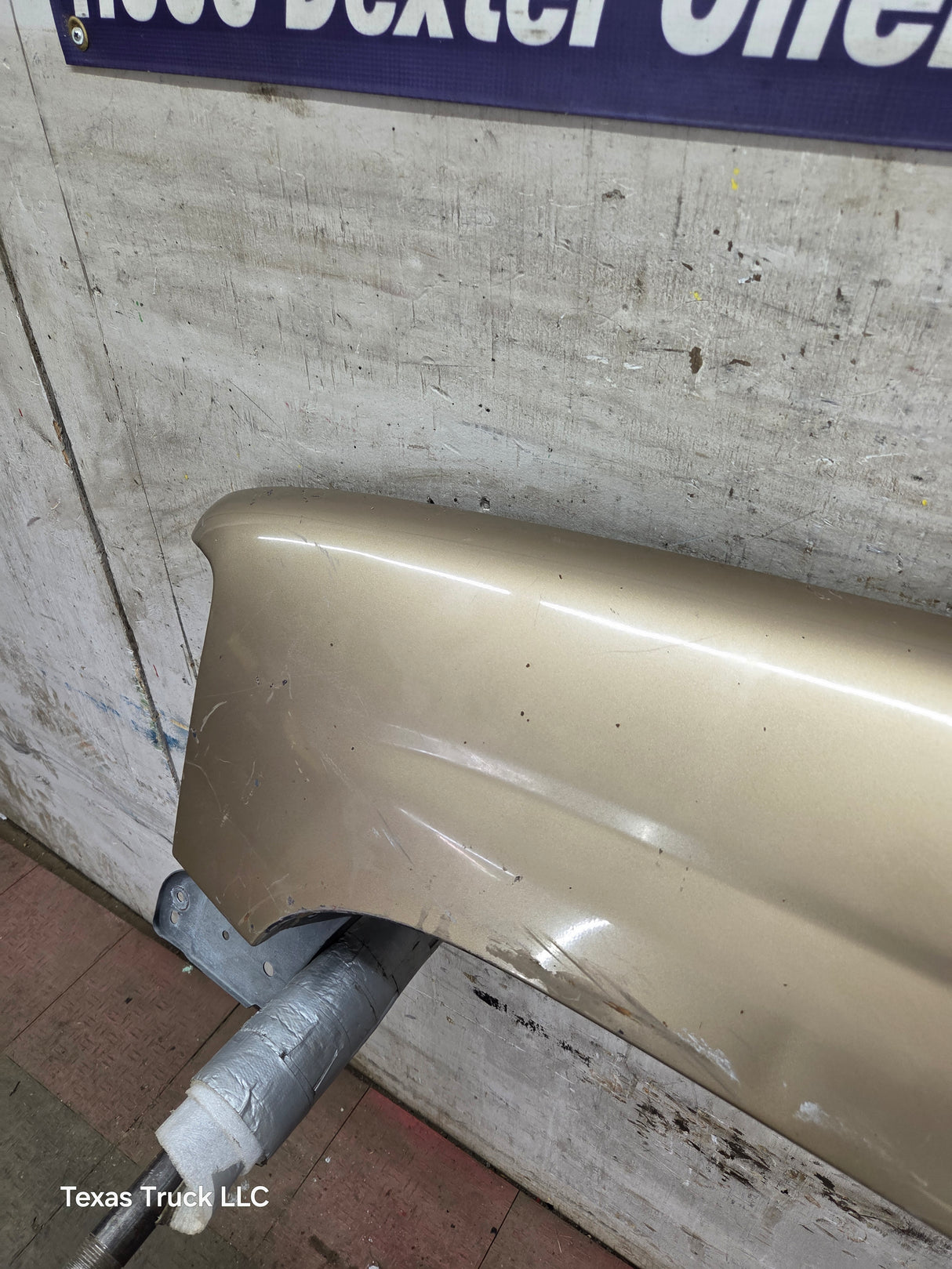 1999-2002 Chevrolet Silverado / Tahoe / Suburban 1500 2500 3500 HD LH Driver Side Front Fender