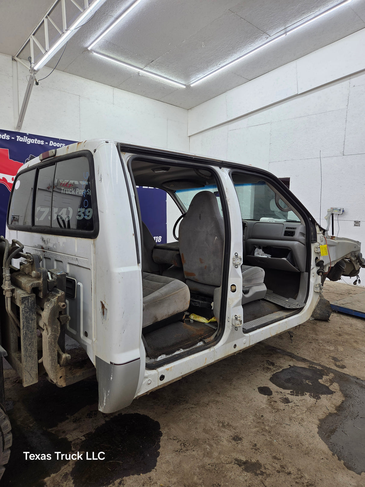 1999-2007 Ford Super Duty F250 F350 F450 F550 XLT 4 Door Crew Cab
