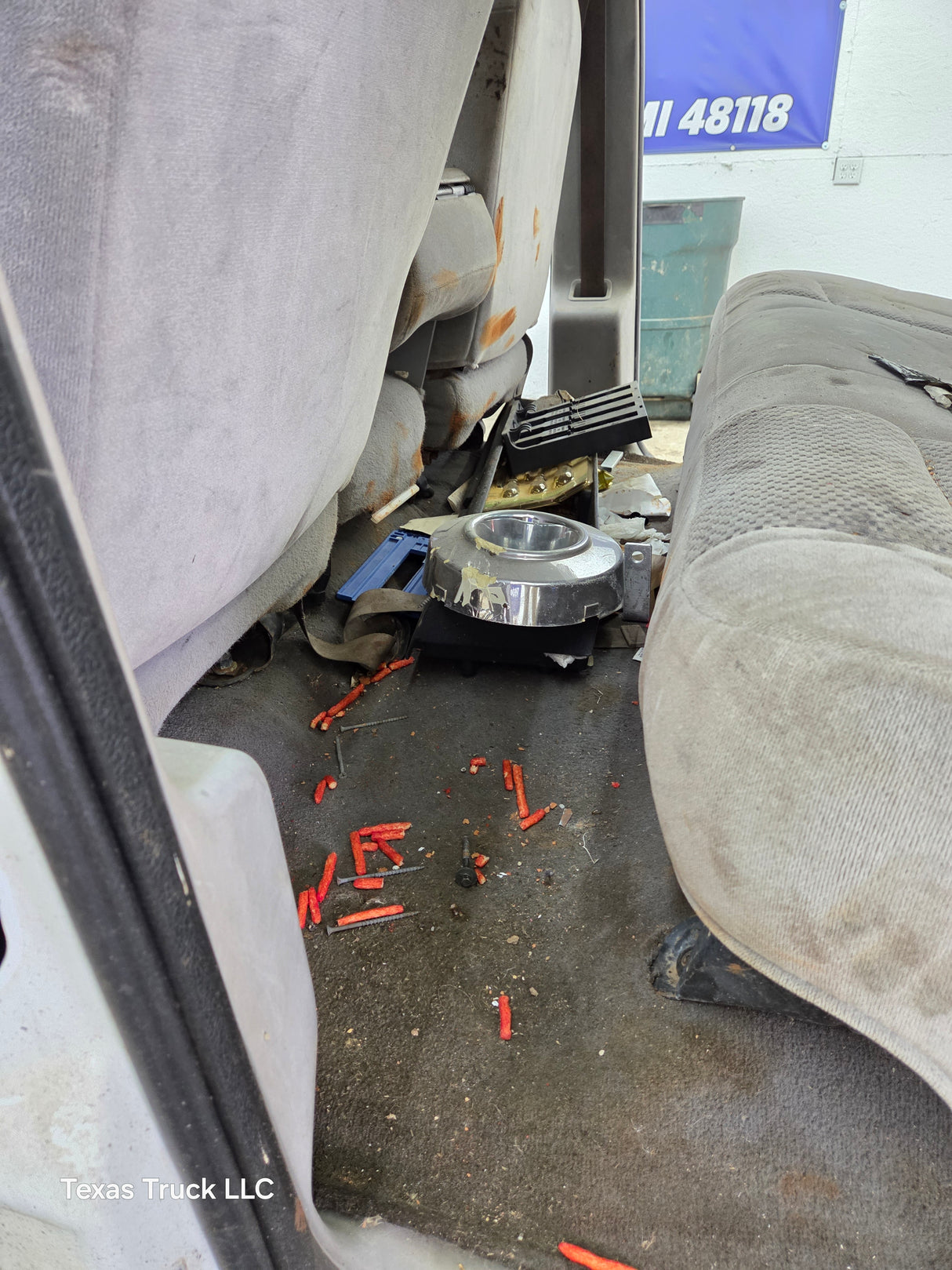 1999-2007 Ford Super Duty F250 F350 F450 F550 XLT 4 Door Crew Cab