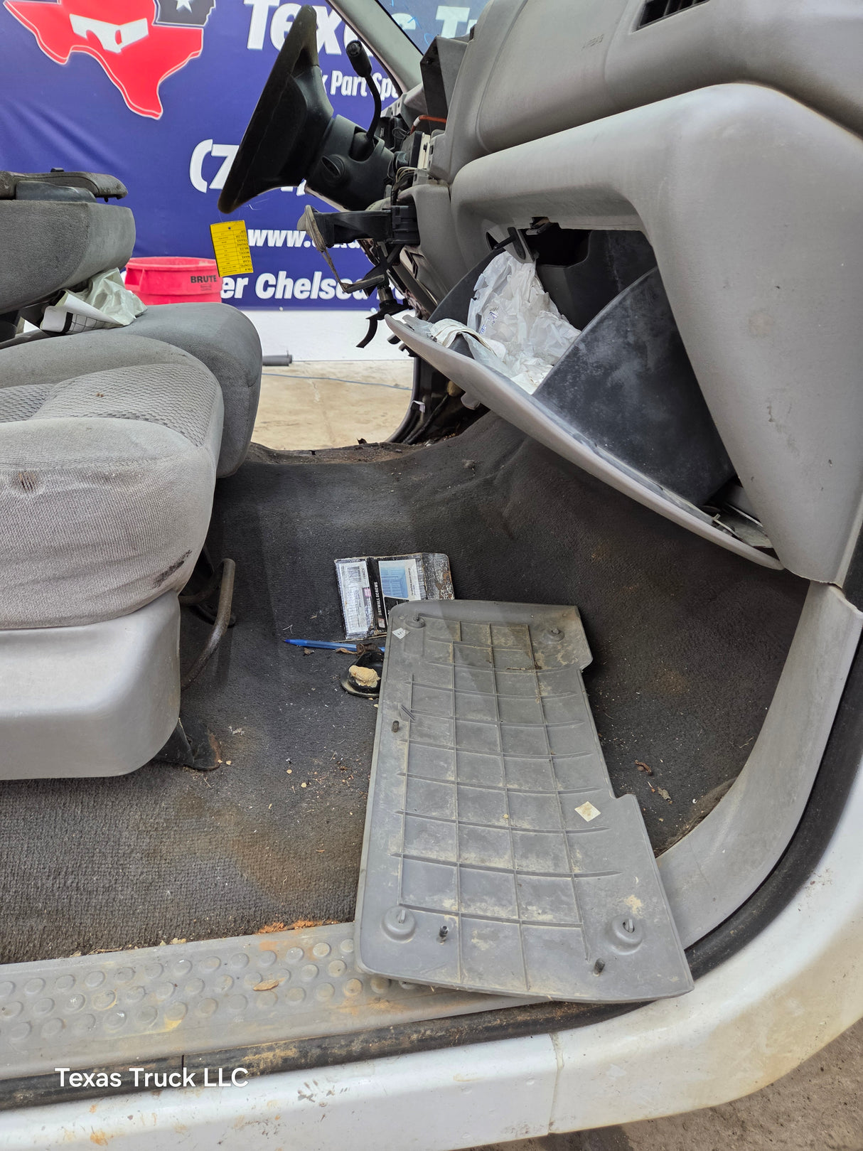 1999-2007 Ford Super Duty F250 F350 F450 F550 XLT 4 Door Crew Cab