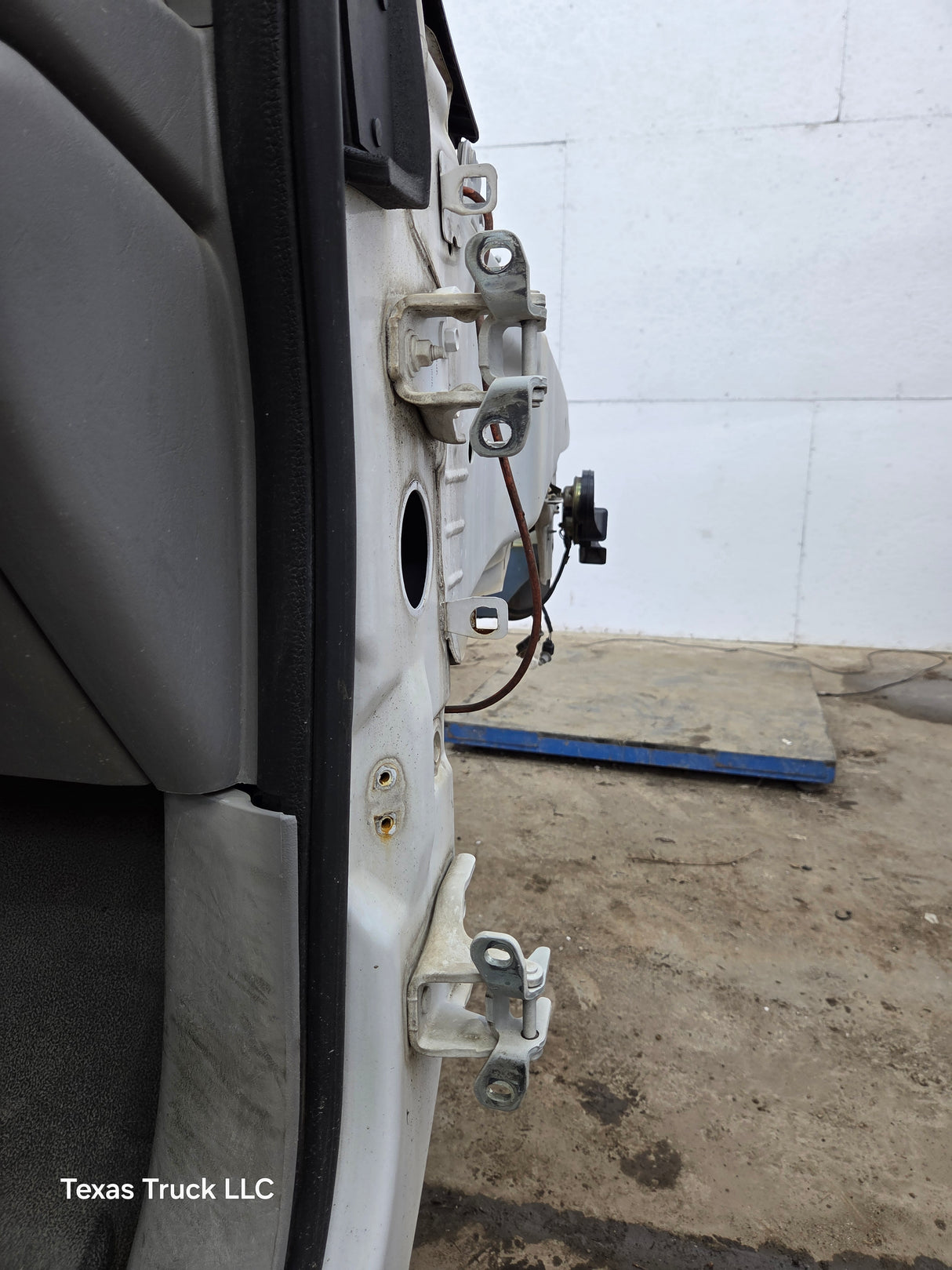 1999-2007 Ford Super Duty F250 F350 F450 F550 2 Door Regular Cab