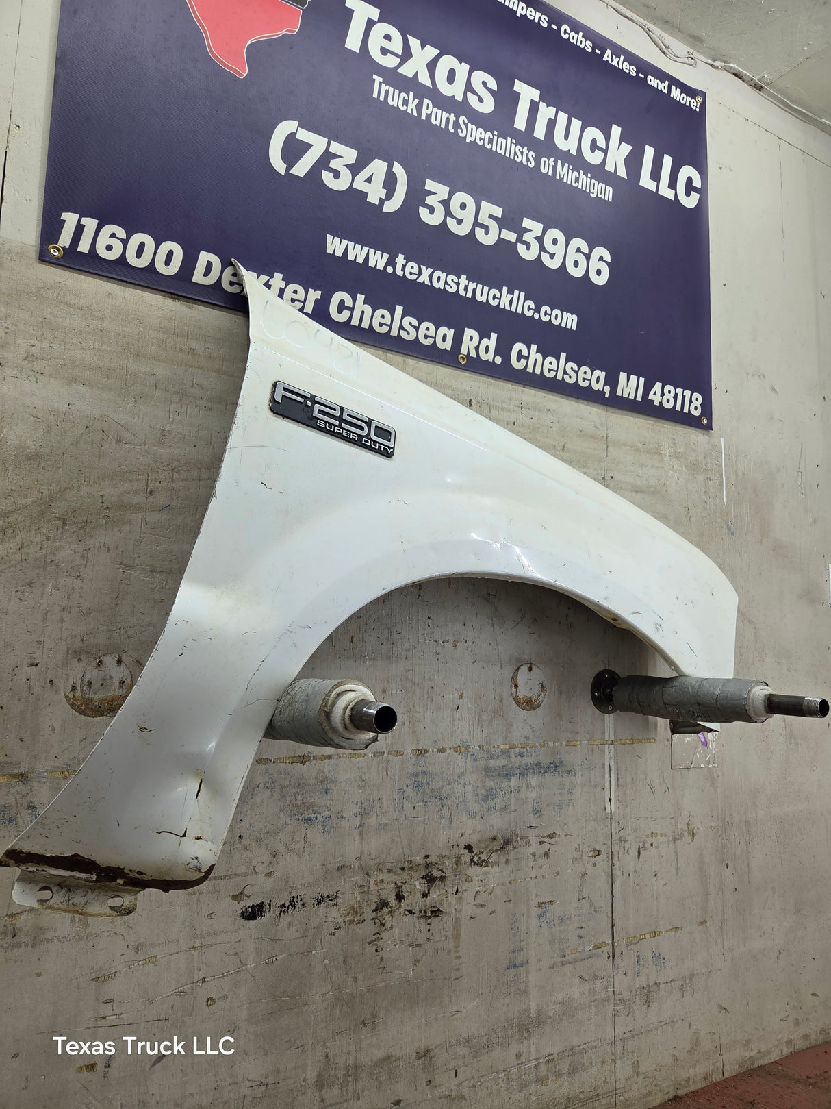 1999-2007 Ford Super Duty RH Passenger Side Front Fender F250 F350 F450 F550 Excursion