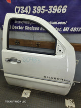 2007-2013 Chevrolet Silverado / GMC Sierra 1500 25000 3500 HD LH Front Passenger Side Door