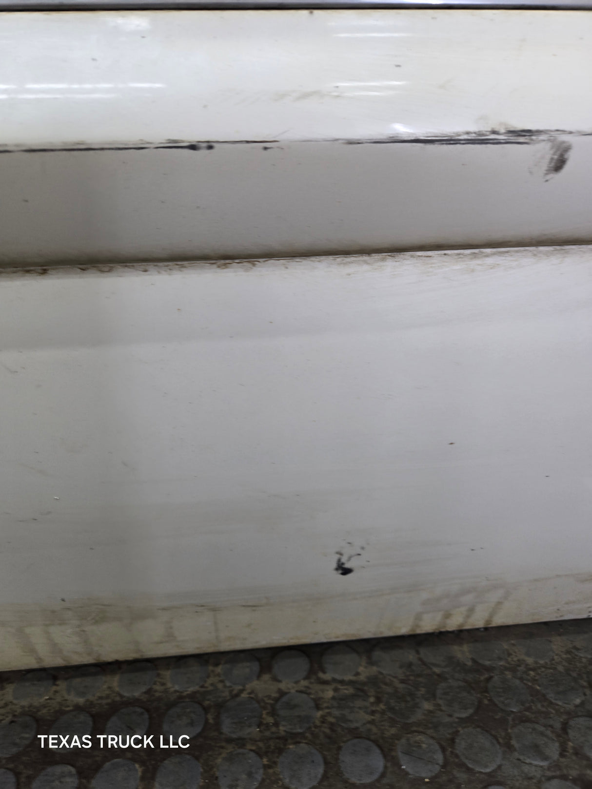 2007-2013 Chevrolet Silverado / GMC Sierra 1500 25000 3500 HD LH Front Passenger Side Door