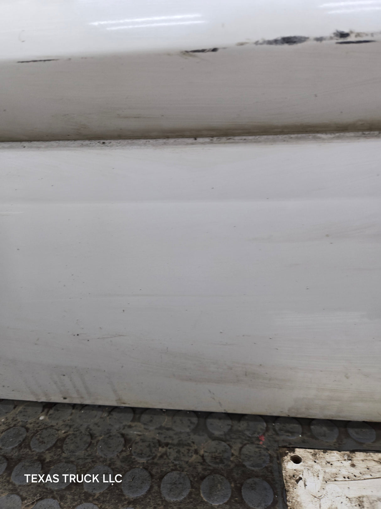 2007-2013 Chevrolet Silverado / GMC Sierra 1500 25000 3500 HD LH Front Passenger Side Door