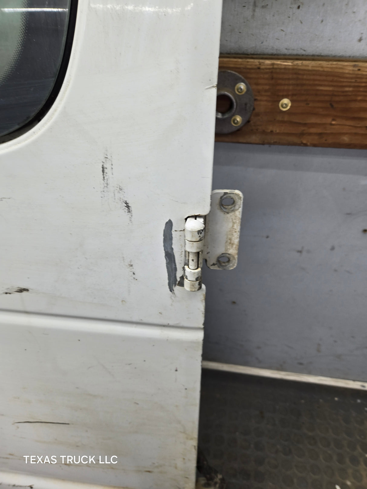 1992–2014 Ford Econoline E-150 E-250 E-350 E-450 E-550 Front Side Door