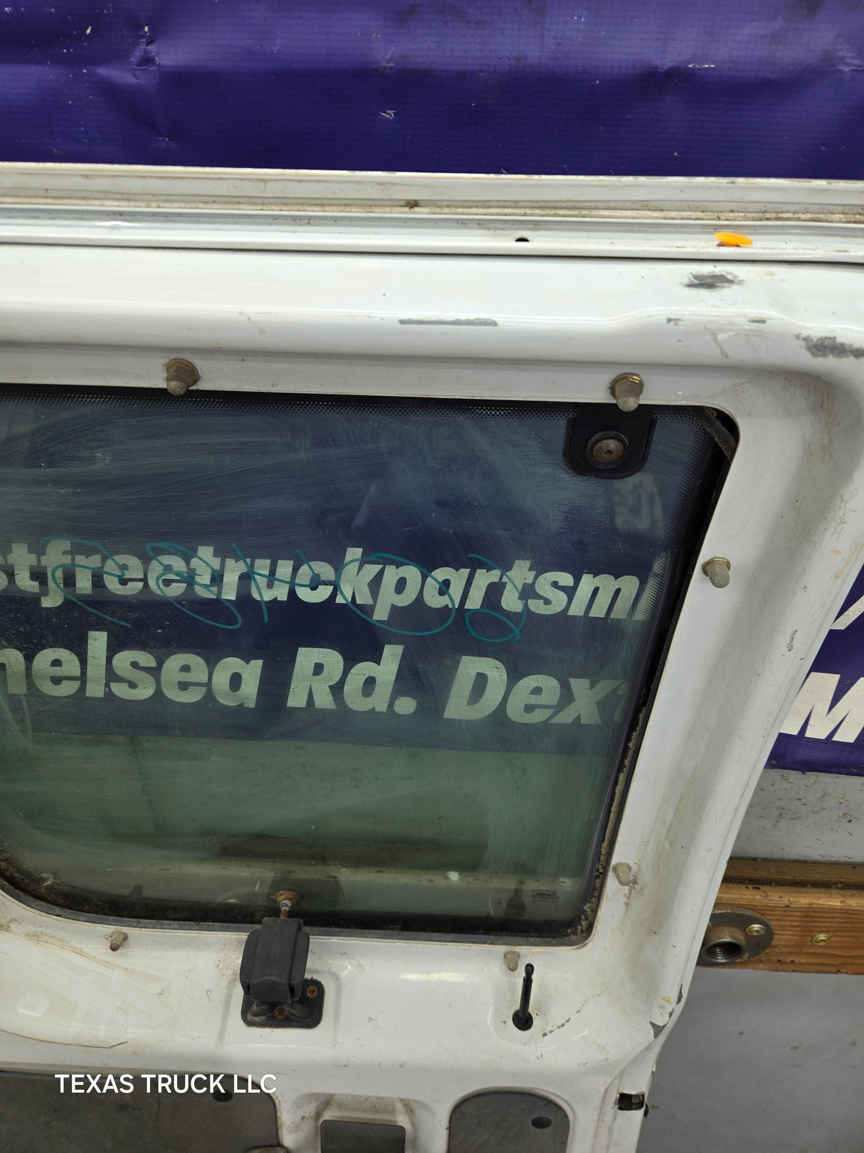 1992–2014 Ford Econoline E-150 E-250 E-350 E-450 E-550 Front Side Door