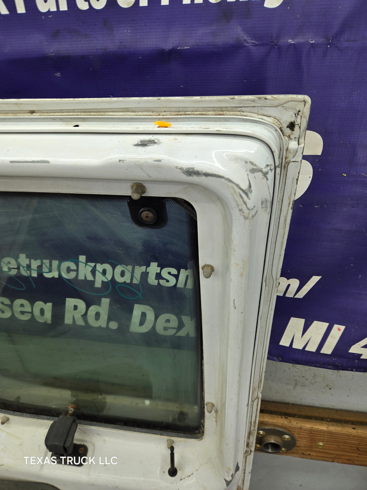 1992–2014 Ford Econoline E-150 E-250 E-350 E-450 E-550 Front Side Door