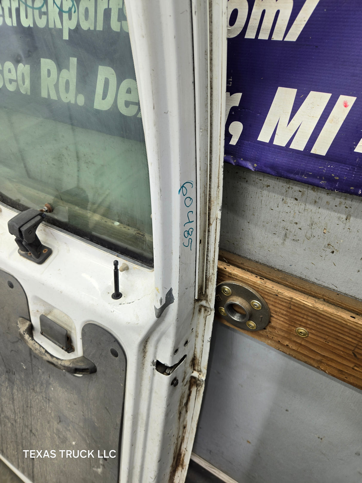 1992–2014 Ford Econoline E-150 E-250 E-350 E-450 E-550 Front Side Door