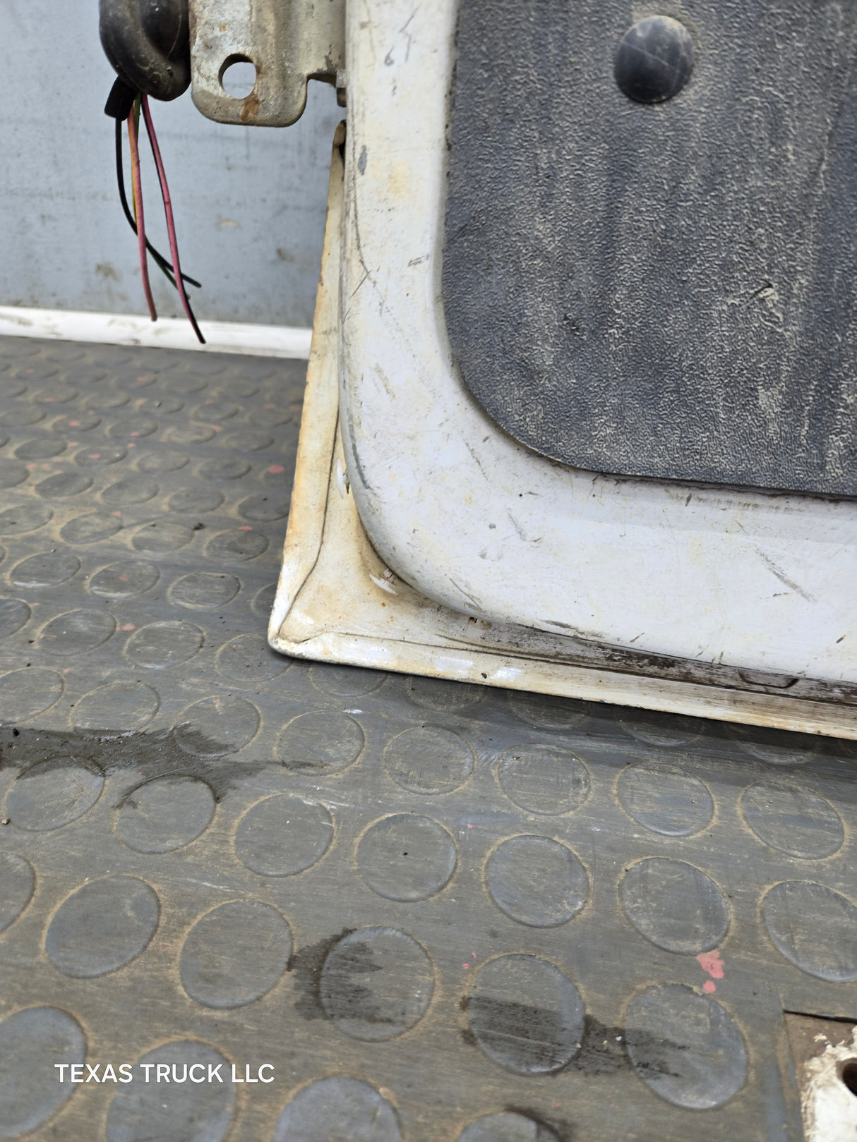1992–2014 Ford Econoline E-150 E-250 E-350 E-450 E-550 Front Side Door