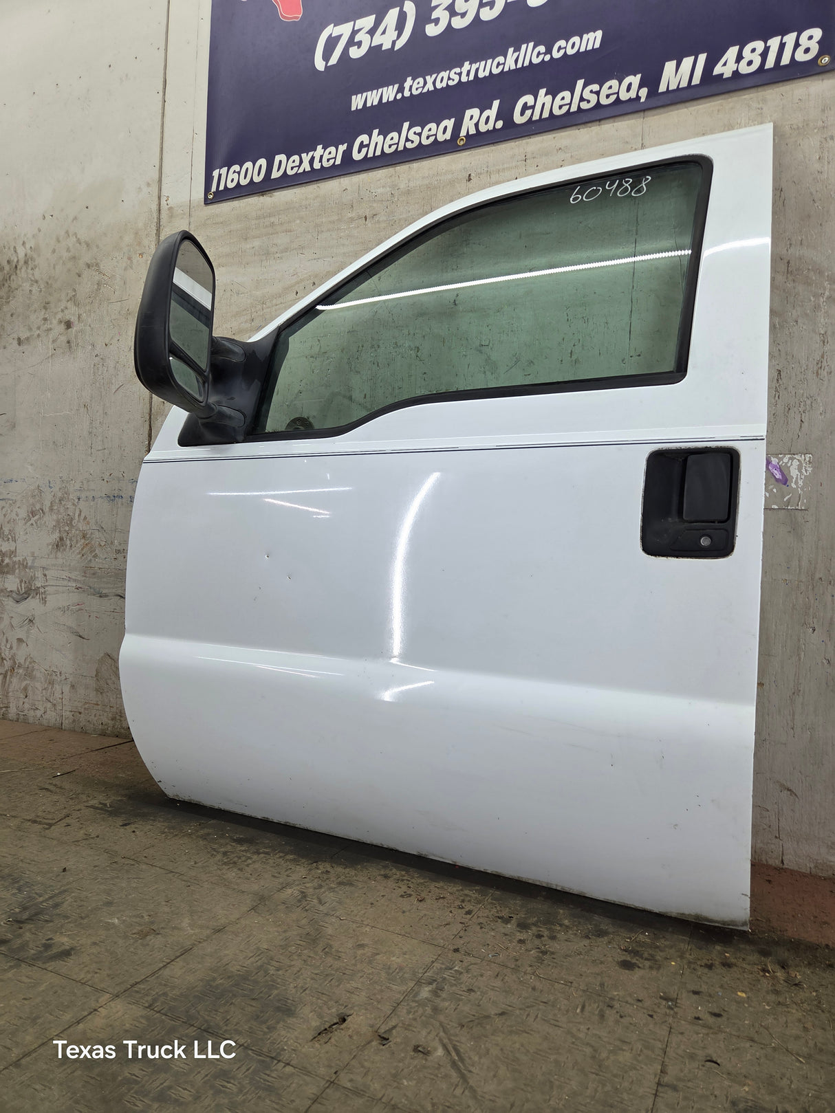 1999-2011 Ford Super Duty LH Driver Side Front Door F250 F350 F450 F550