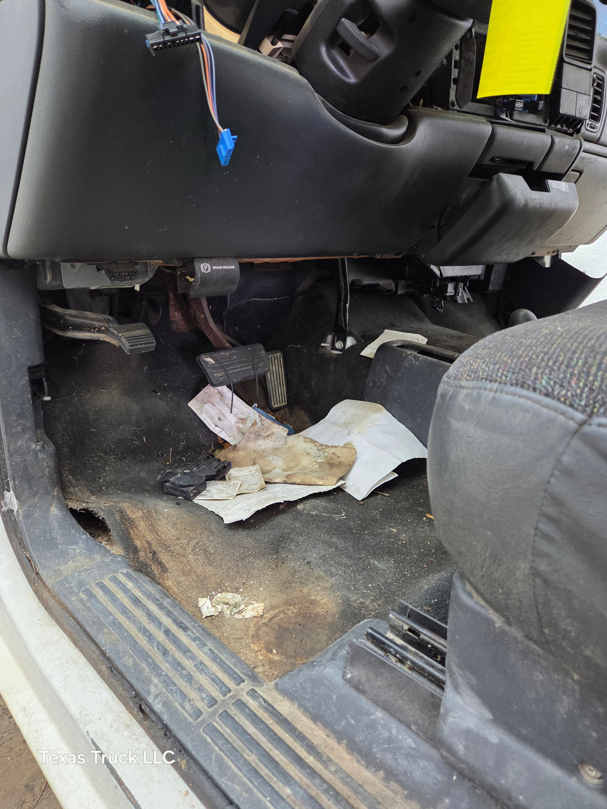 1999-2007 Chevrolet Silverado / GMC Sierra 1500 2500 HD 3500HD Regular Cab Body