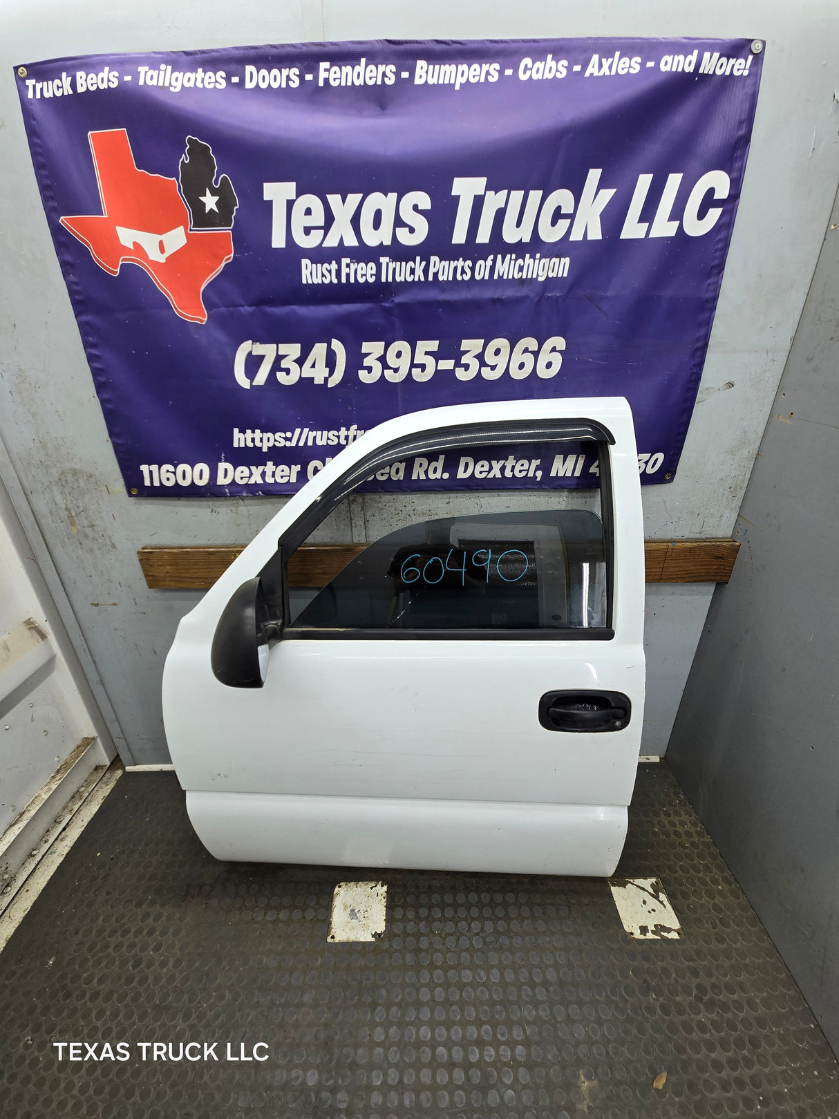 1999-2006 Chevrolet Silverado / GMC Sierra 1500 2500 3500 HD Front Driver Side Door LH