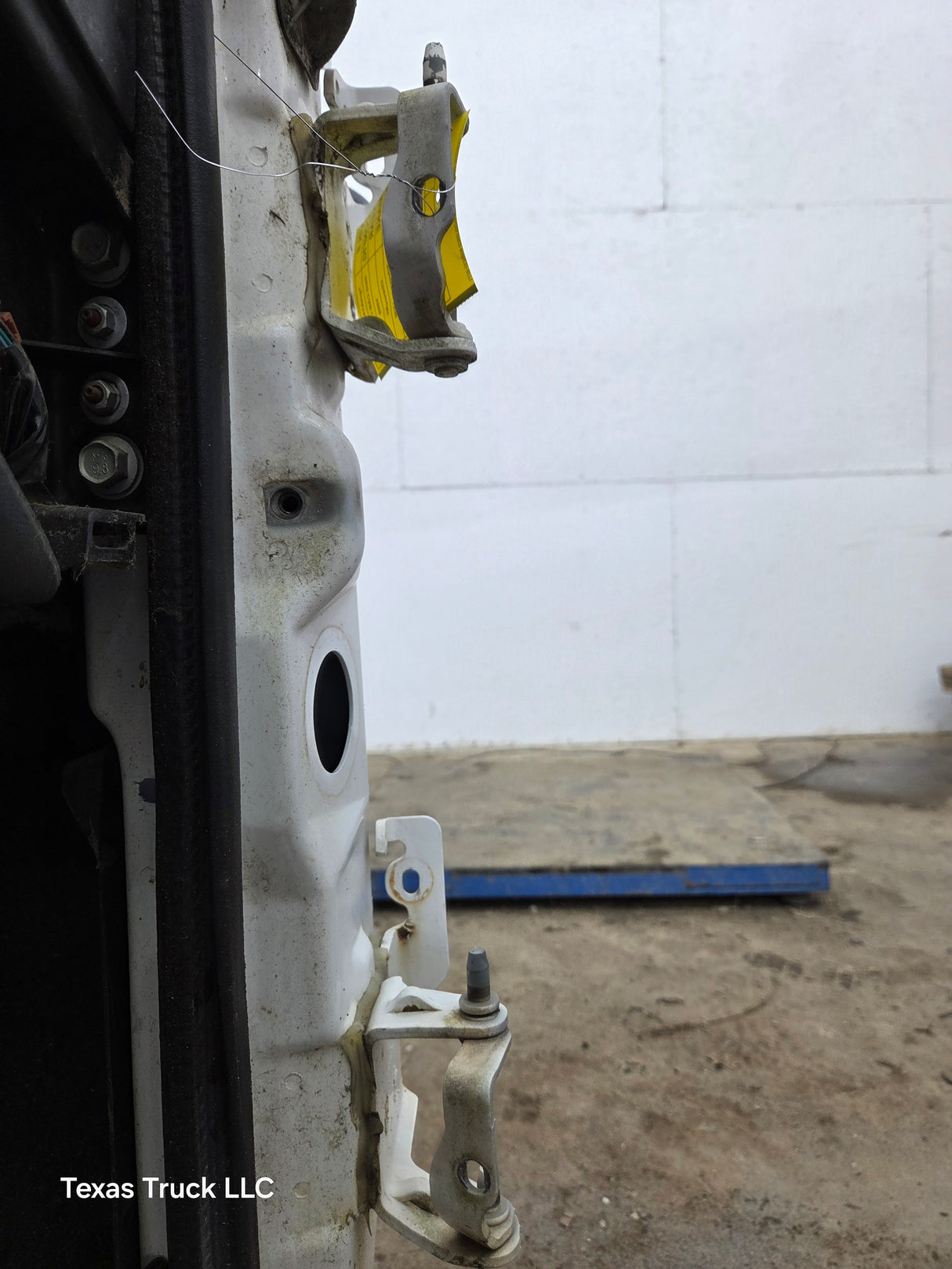 1999-2007 Chevrolet Silverado / GMC Sierra 1500 2500 HD 3500HD Regular Cab Body