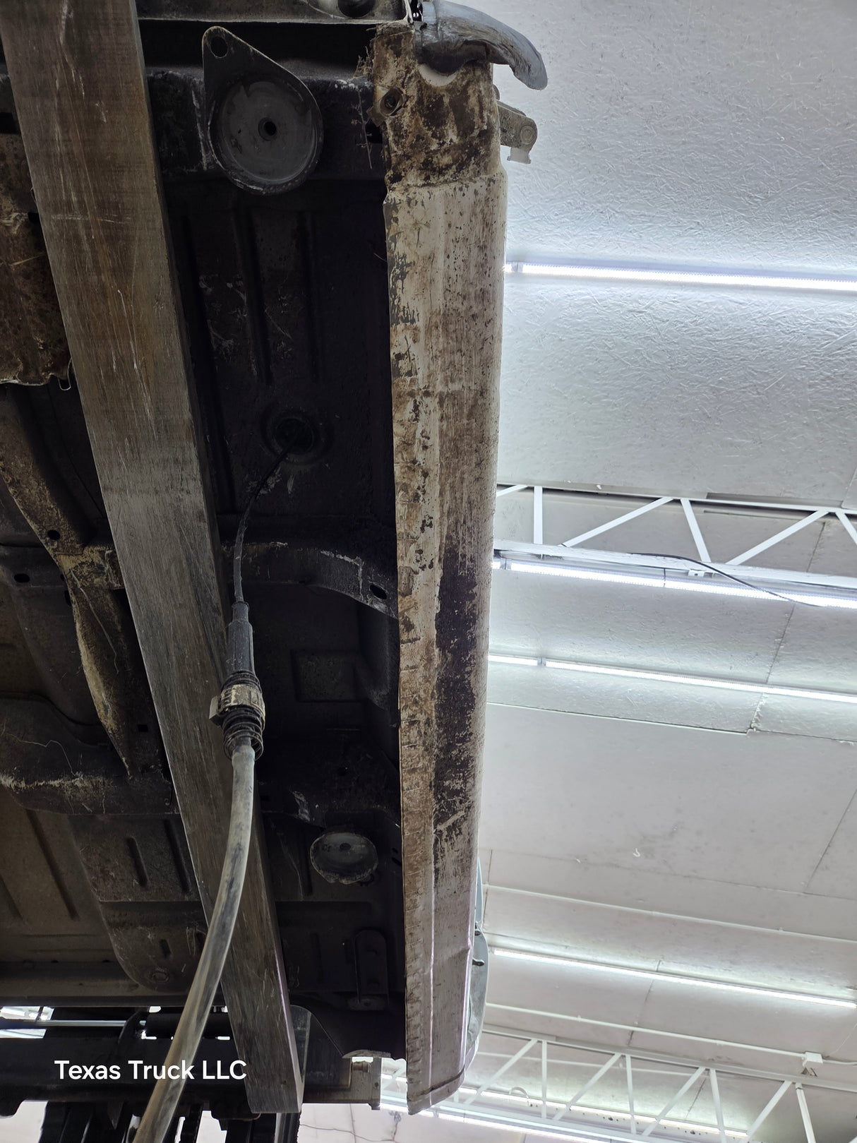 1999-2007 Chevrolet Silverado / GMC Sierra 1500 2500 HD 3500HD Extended Cab Body - Summit White
