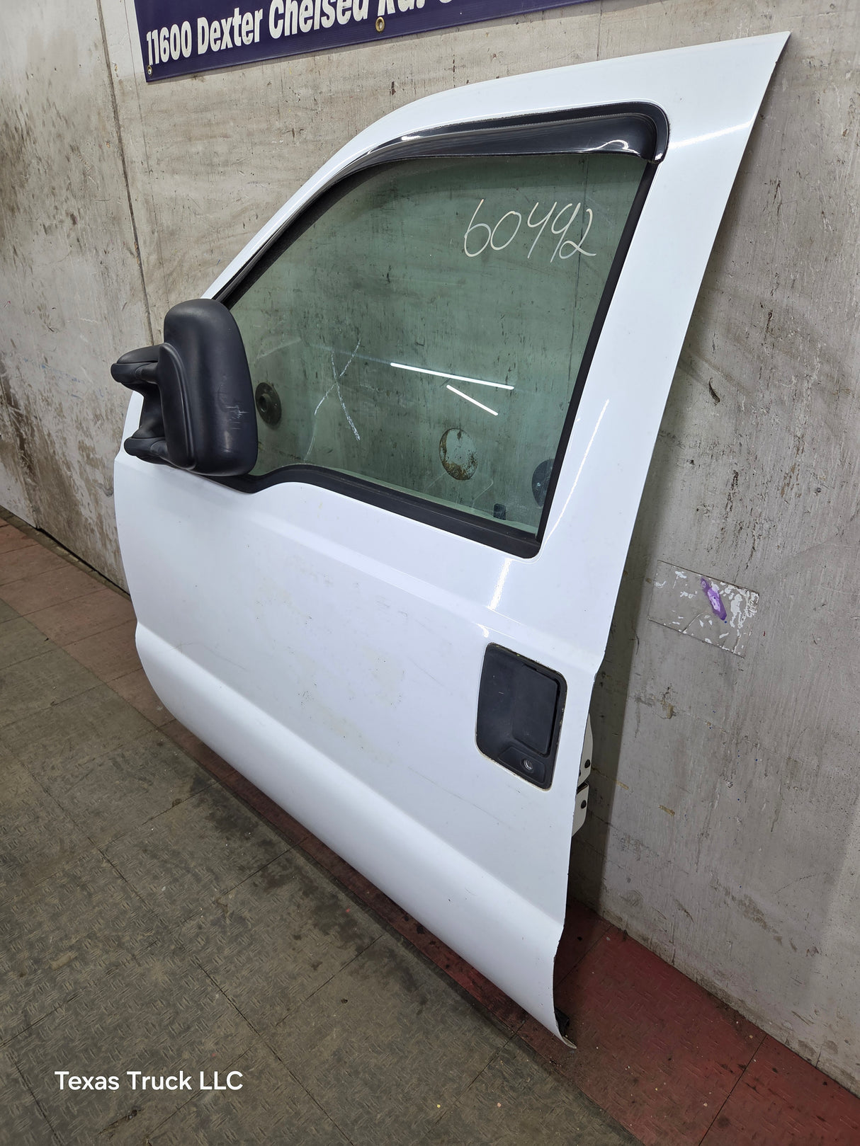 1999-2011 Ford Super Duty LH Driver Side Front Door F250 F350 F450 F550