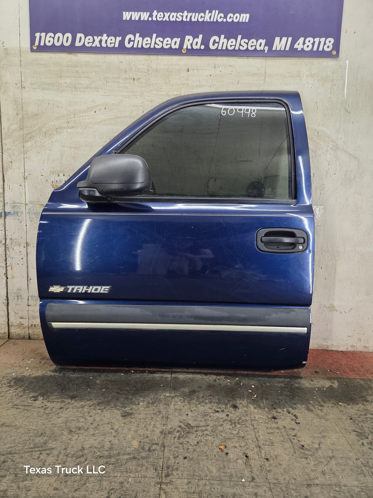 1999-2006 Chevrolet Silverado / GMC Sierra 1500 2500 3500 HD Front Driver Side Door