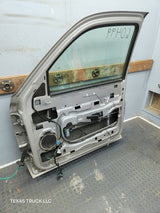 1999-2006 Chevrolet Silverado / GMC Sierra 1500 2500 3500 HD RH Front Passenger side Door