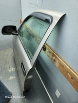 1999-2006 Chevrolet Silverado / GMC Sierra 1500 2500 3500 HD LH Front Driver Side Door