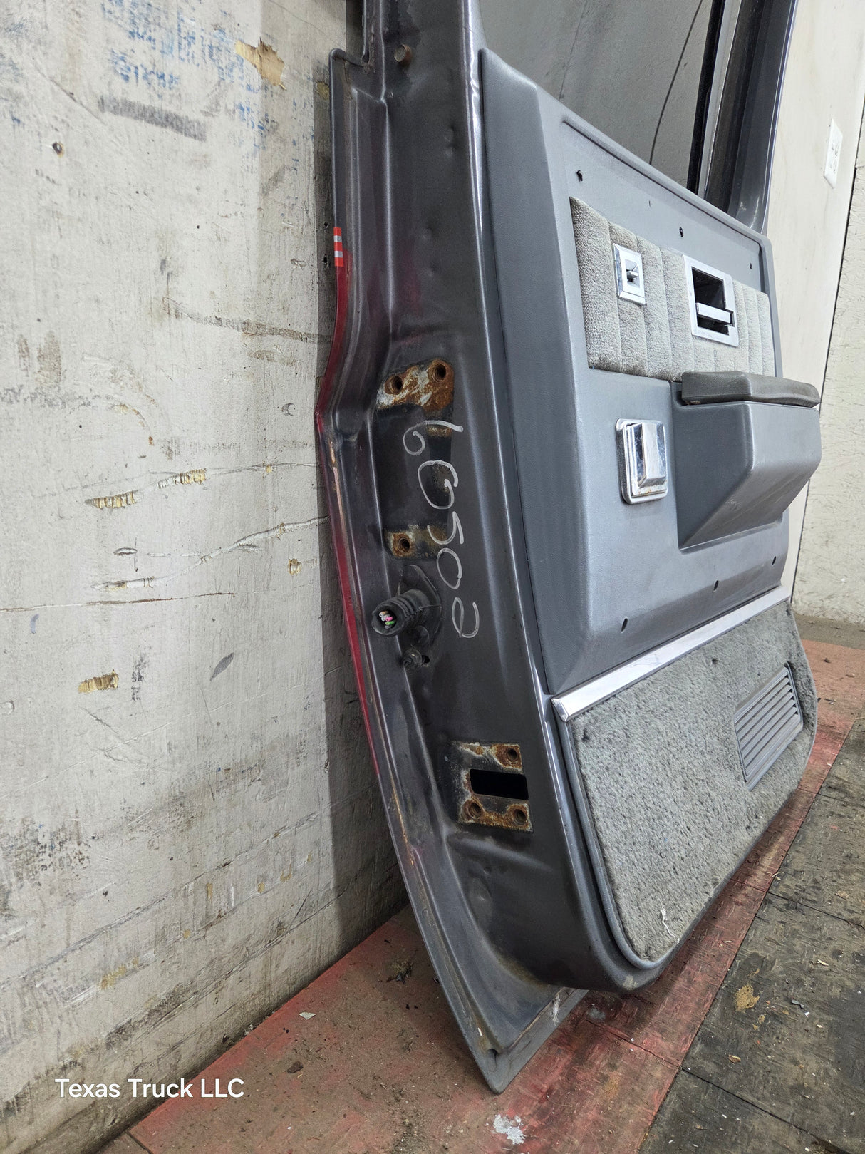 1973-1991 Chevrolet / GMC Square Body Passenger Side Rear Crew Cab Door RH K / C Series Suburban