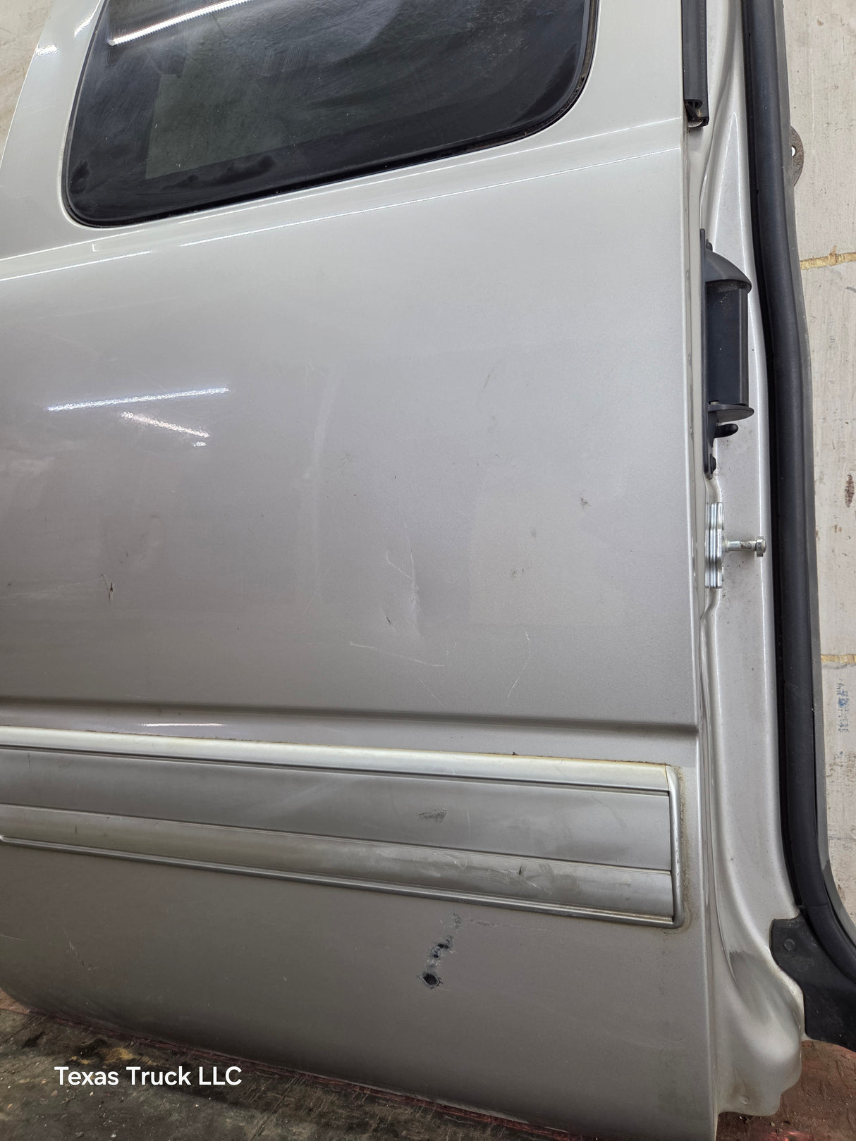 1999-2006 Chevrolet Silverado / GMC Sierra 1500 2500 3500 HD Rear Passenger side Extended Cab Rear Door