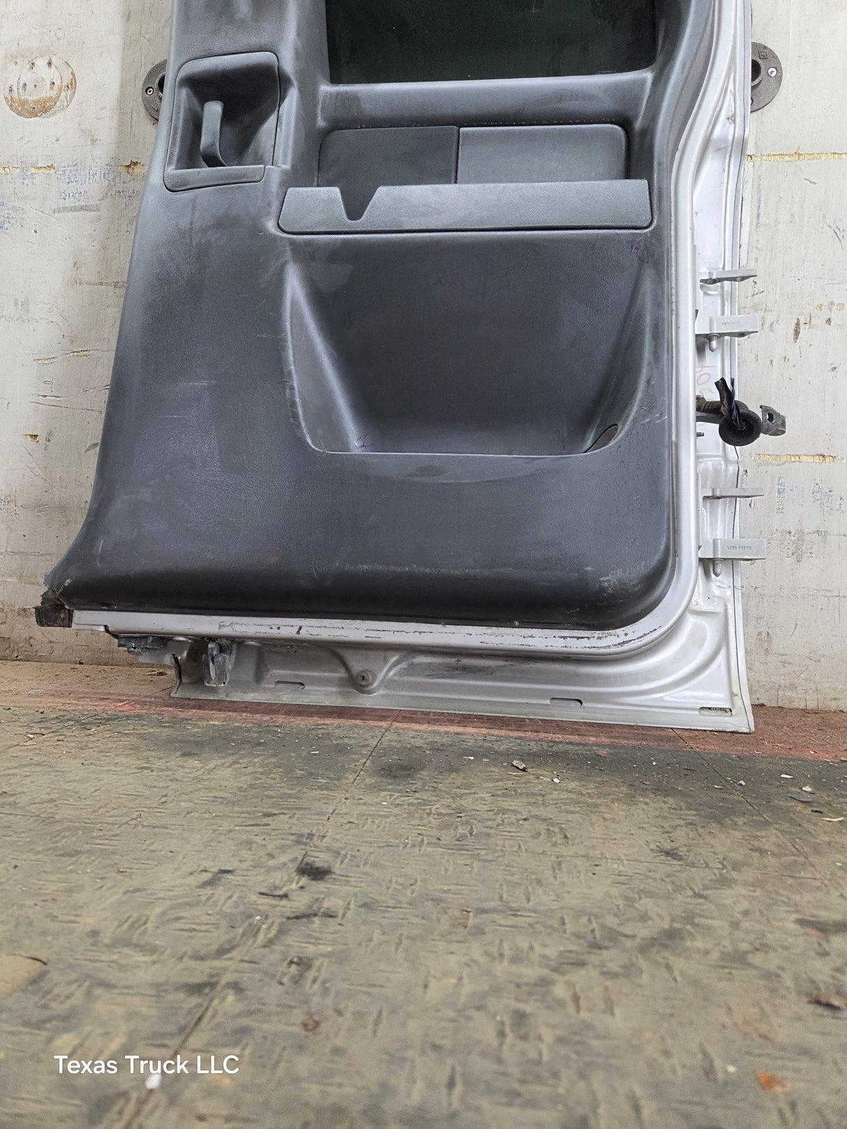 1999-2006 Chevrolet Silverado / GMC Sierra 1500 2500 3500 HD Rear Passenger side Extended Cab Rear Door