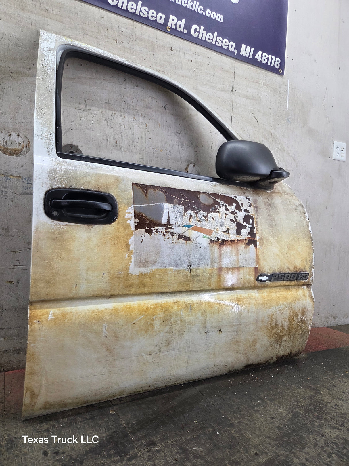 1999-2006 Chevrolet Silverado / GMC Sierra 1500 2500 3500 HD Front Passenger side Door RH
