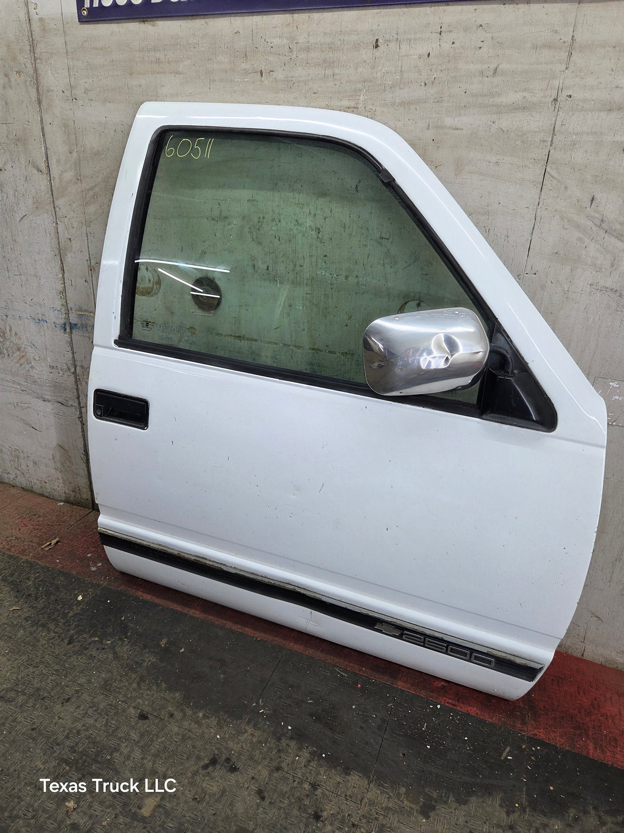 1988-2000 Chevrolet Silverado Suburban GMC Sierra RH Front Passenger Door