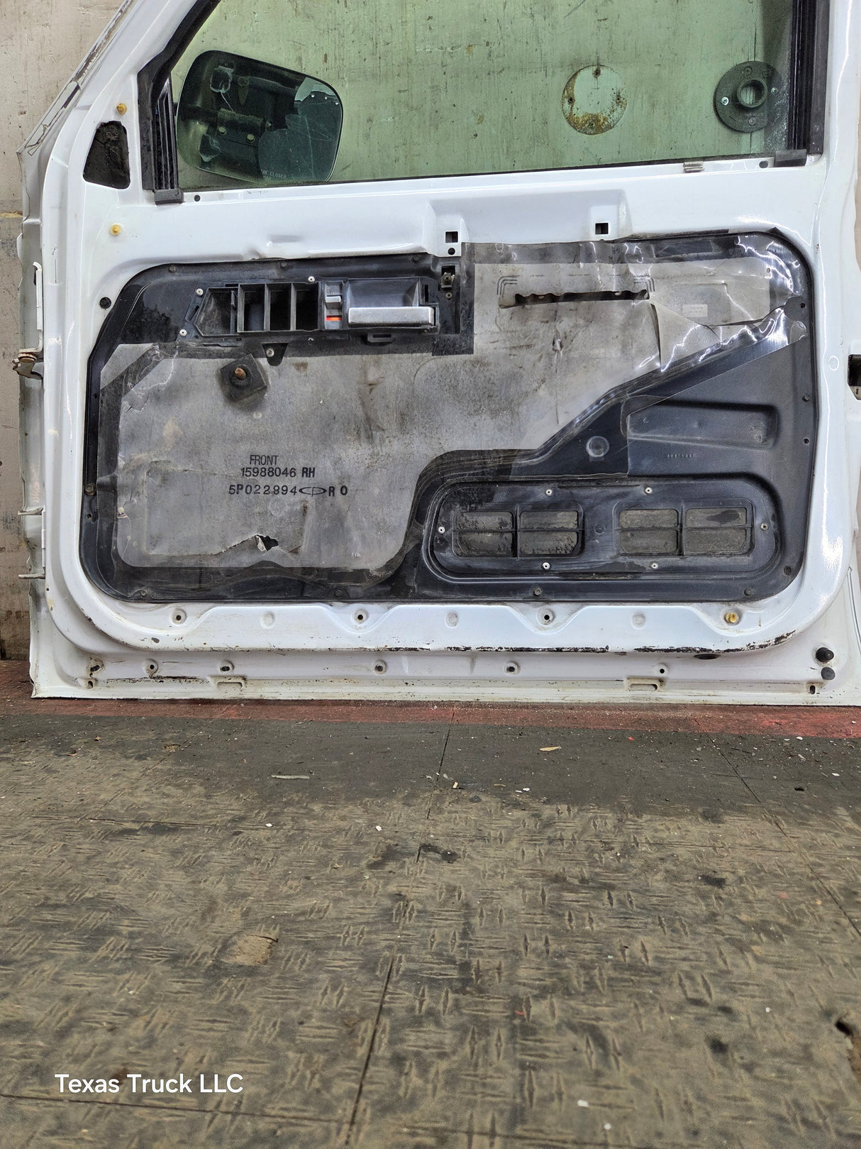 1988-2000 Chevrolet Silverado Suburban GMC Sierra RH Front Passenger Door