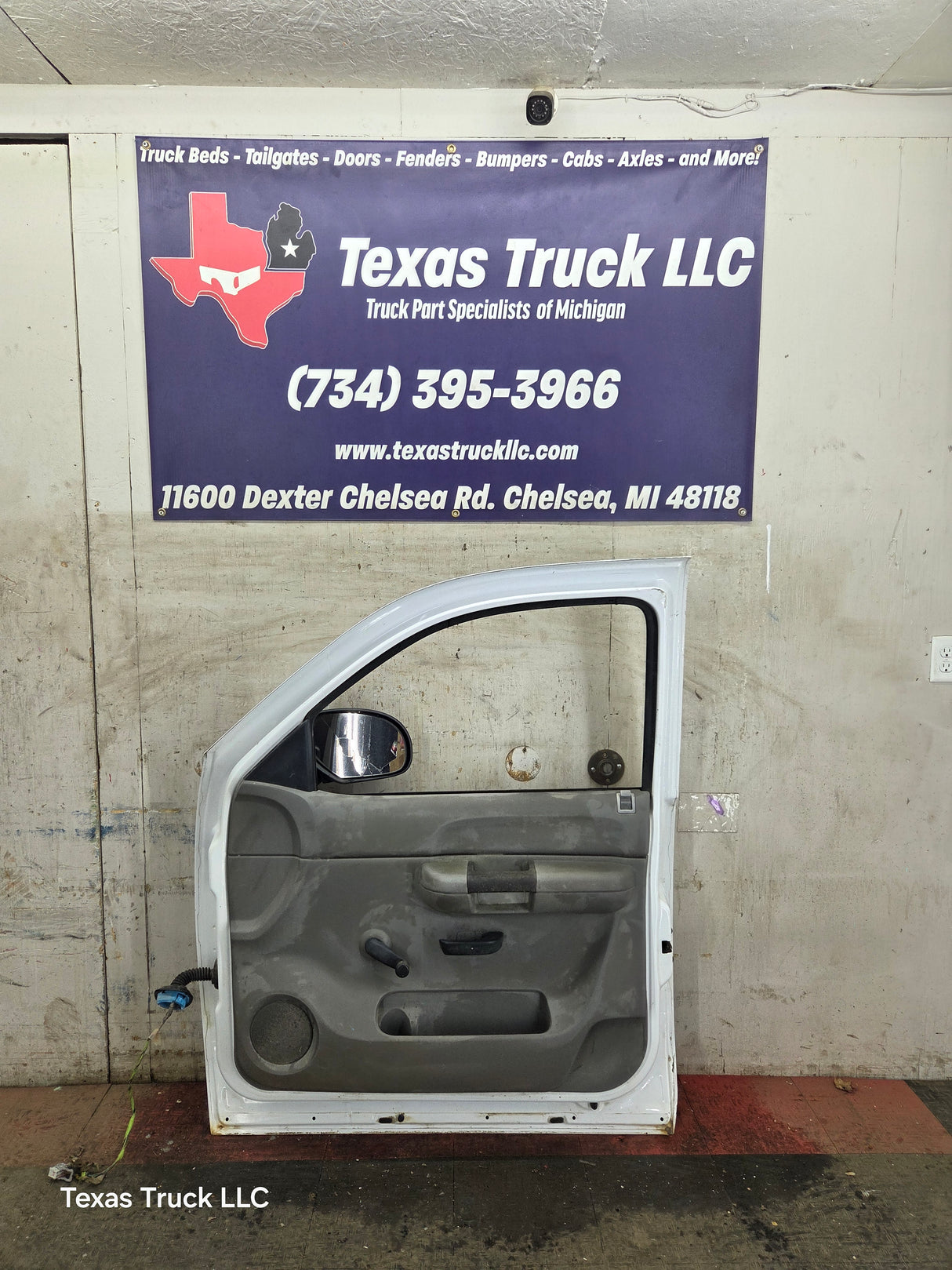 2007-2013 Chevrolet Silverado / GMC Sierra 1500 2500 3500 HD RH Front Passenger Side Door