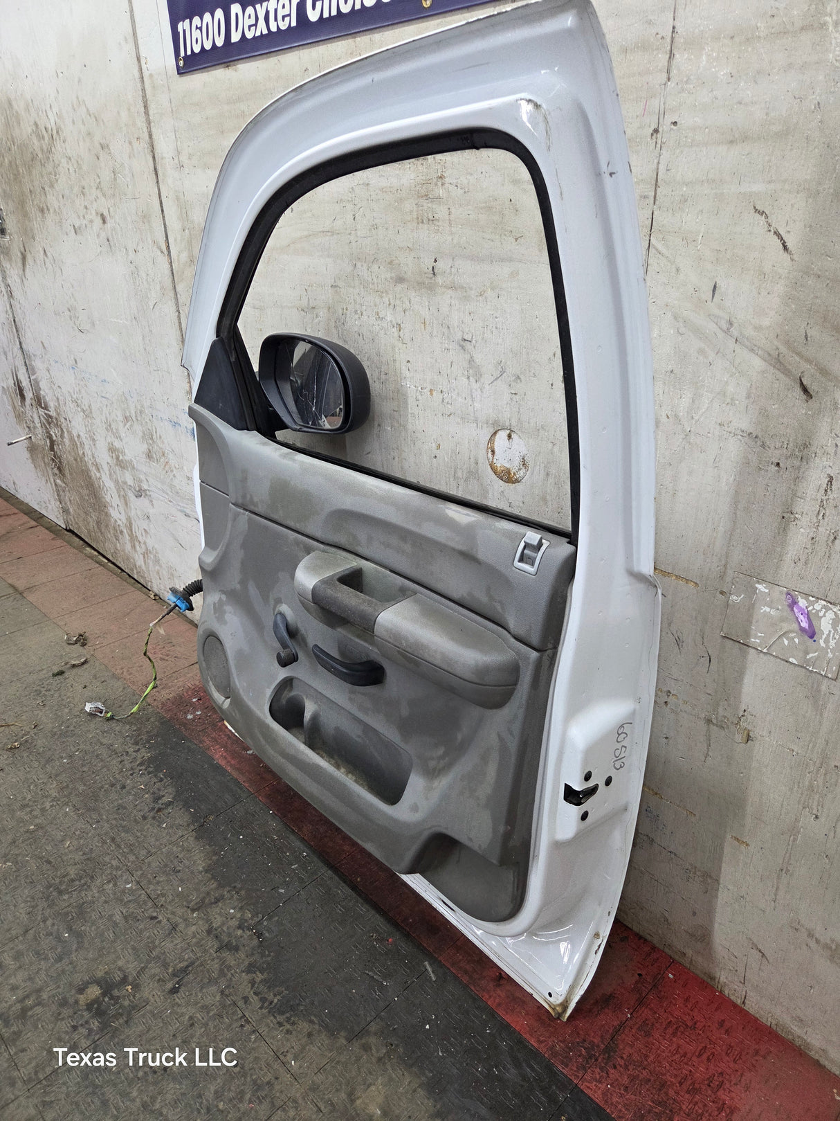 2007-2013 Chevrolet Silverado / GMC Sierra 1500 2500 3500 HD RH Front Passenger Side Door