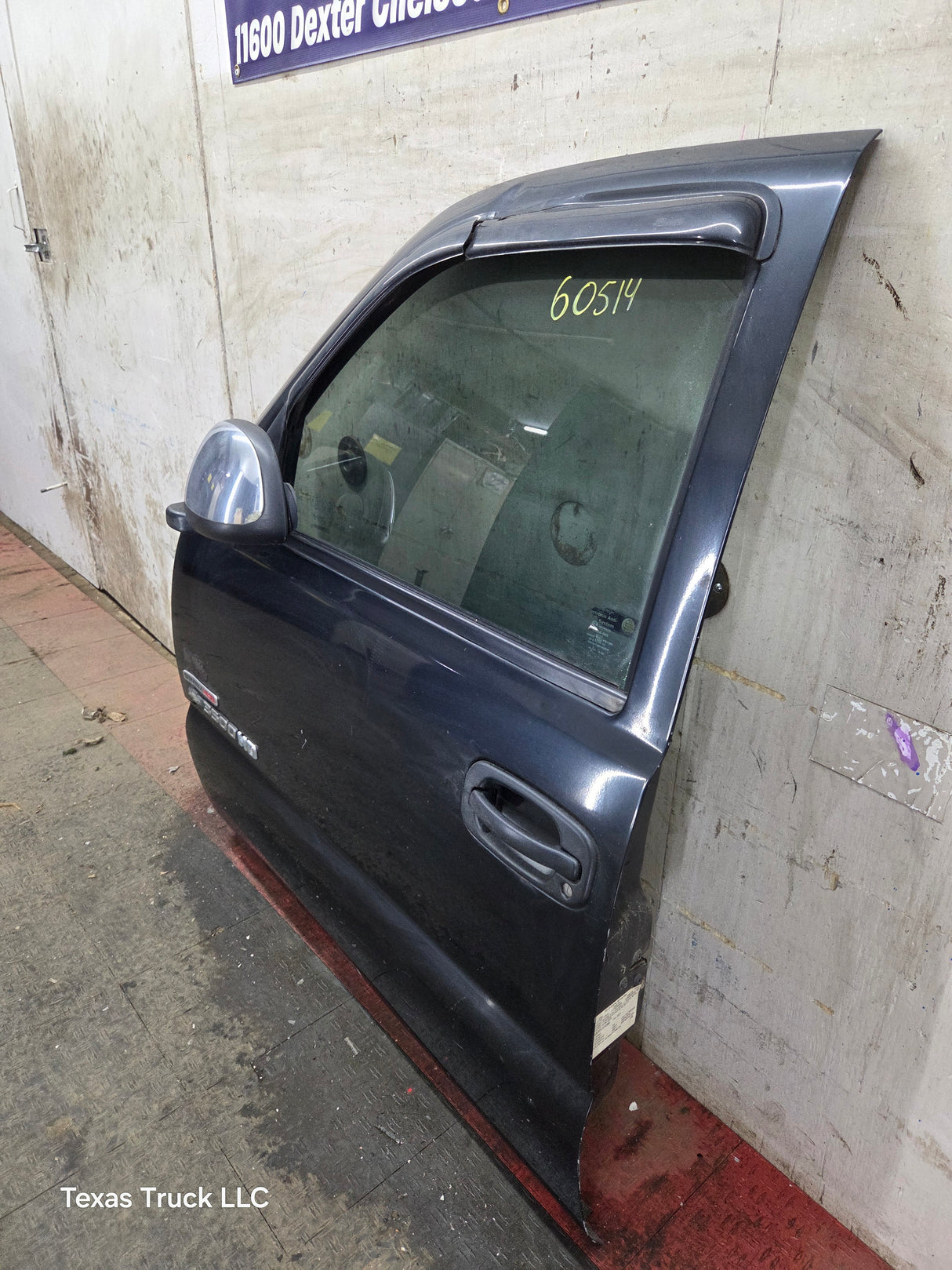 1999-2006 Chevrolet Silverado / GMC Sierra 1500 2500 3500 HD Front Driver Side Door LH