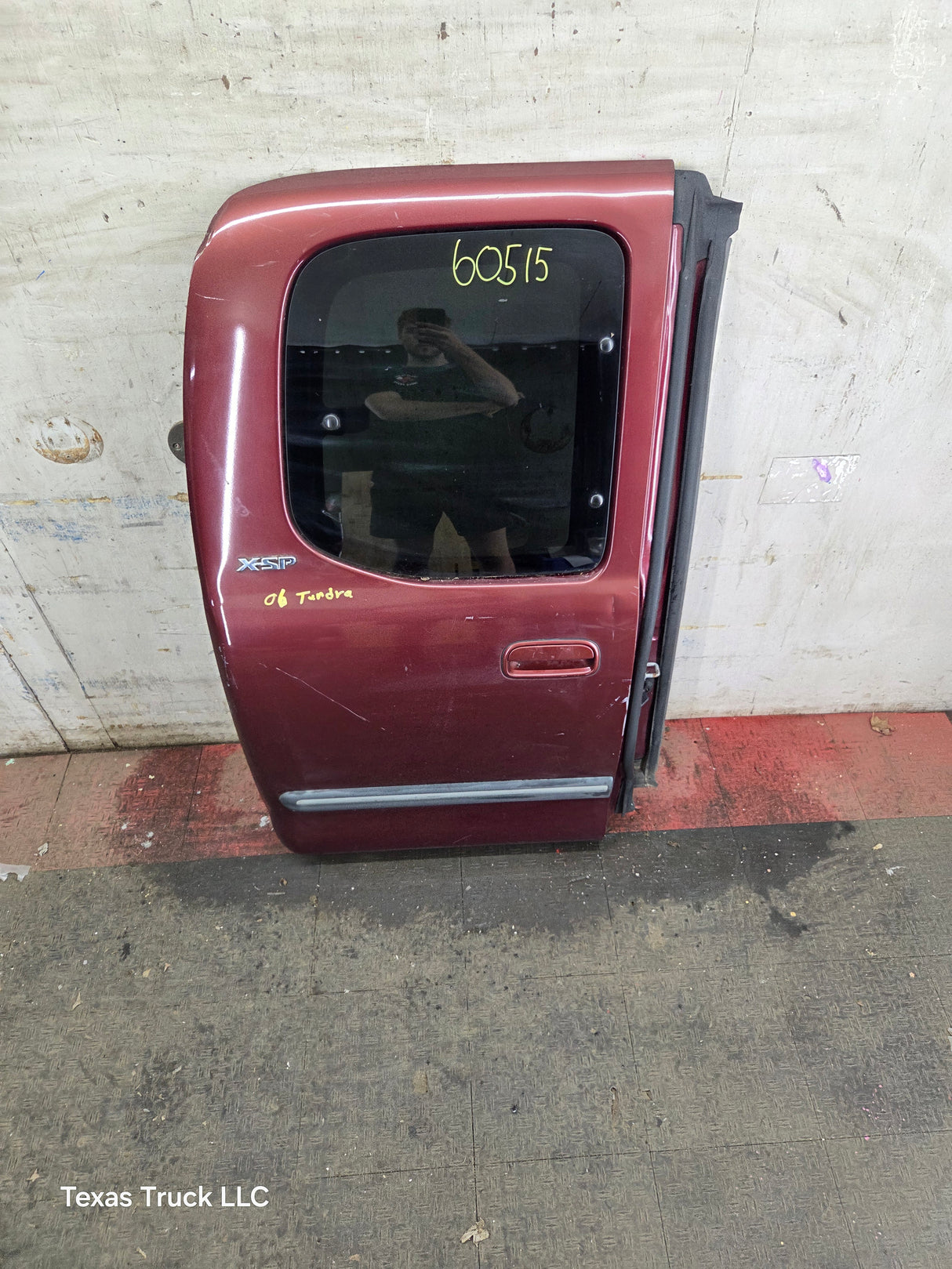 2000-2006 Toyota Tundra Extended Cab Passenger Side Rear Door Rear RH