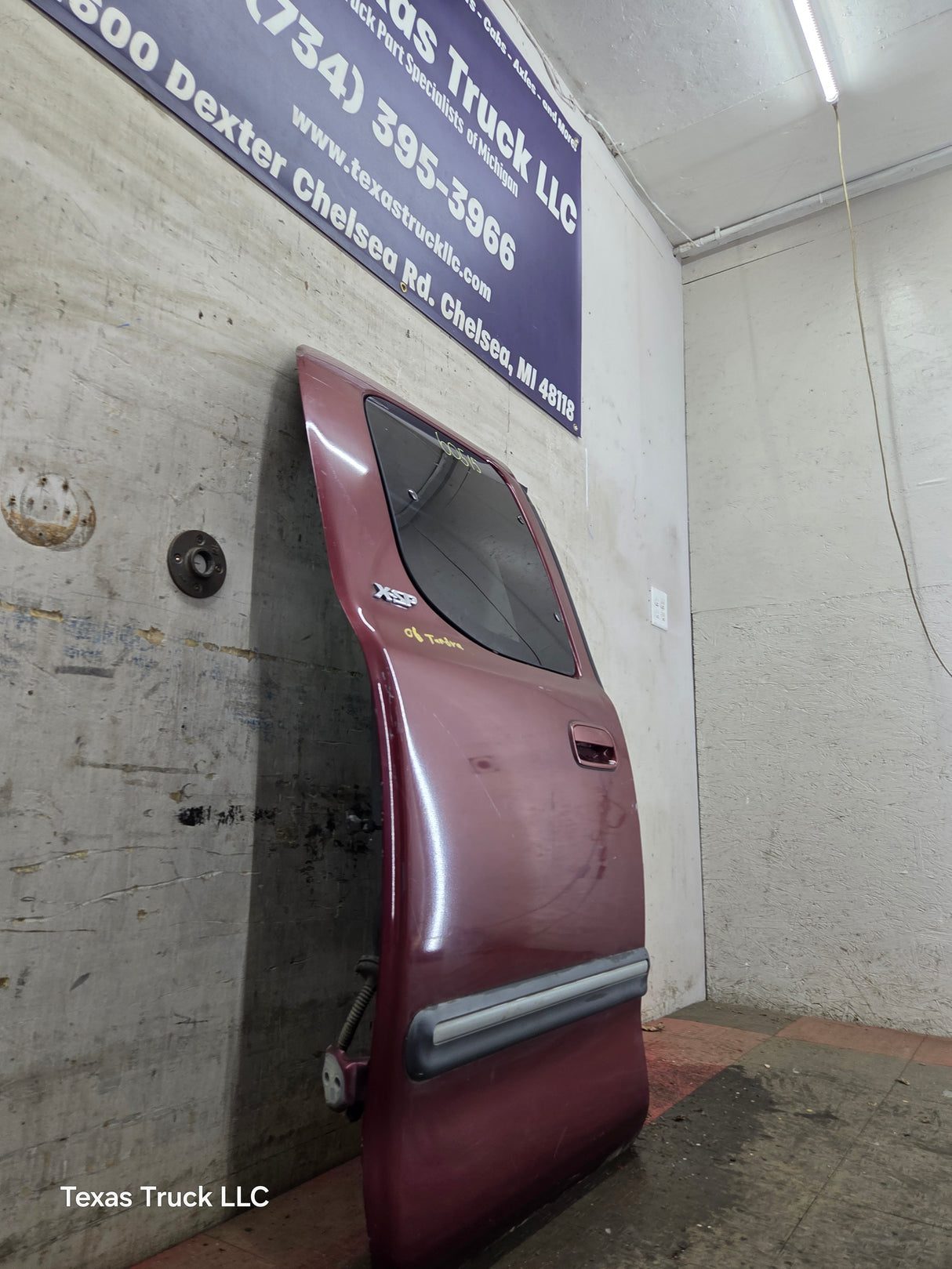 2000-2006 Toyota Tundra Extended Cab Passenger Side Rear Door Rear RH