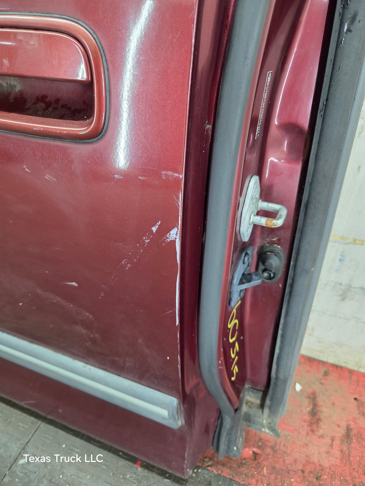 2000-2006 Toyota Tundra Extended Cab Passenger Side Rear Door Rear RH